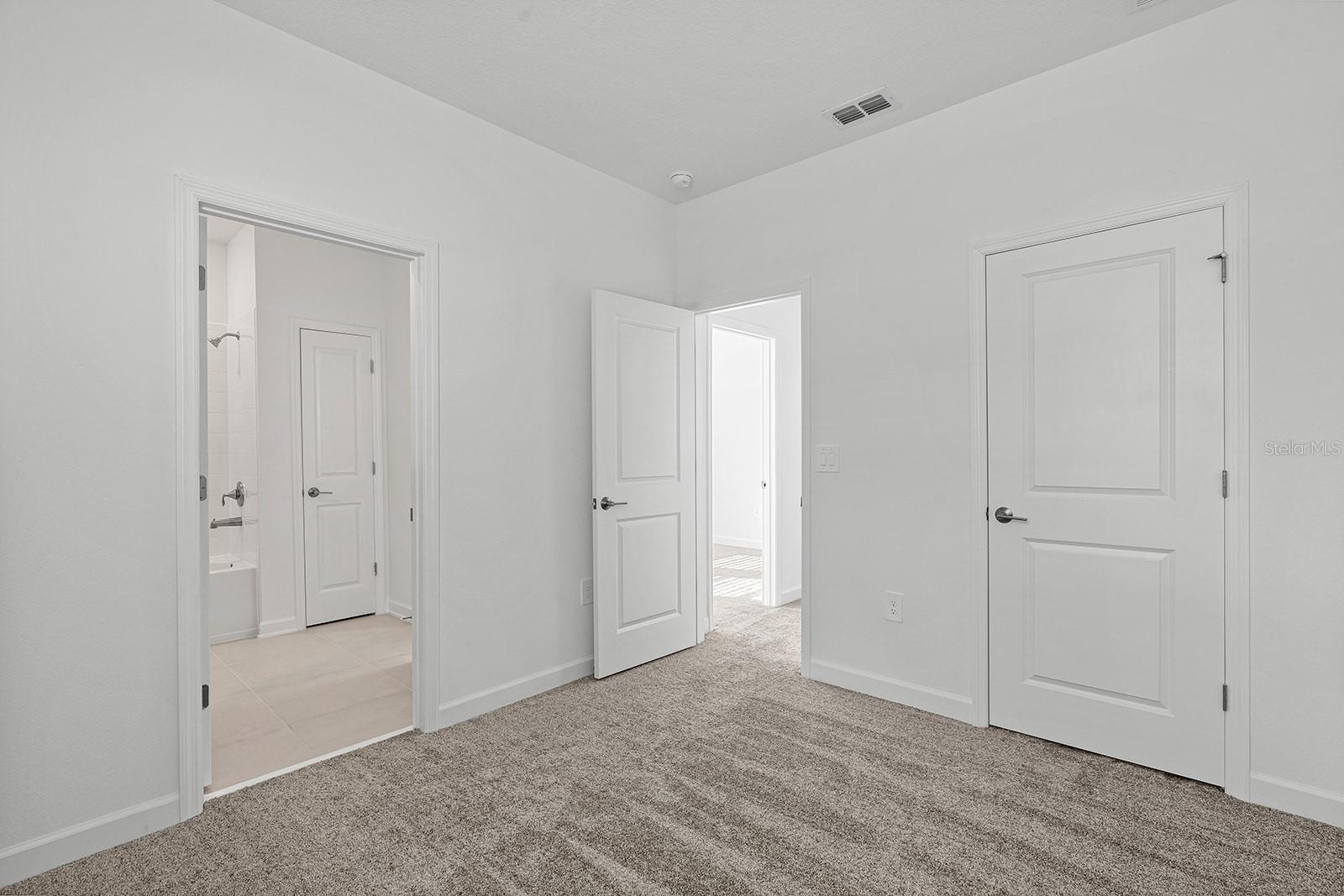 3075 Addison Blvd Property Photo 24