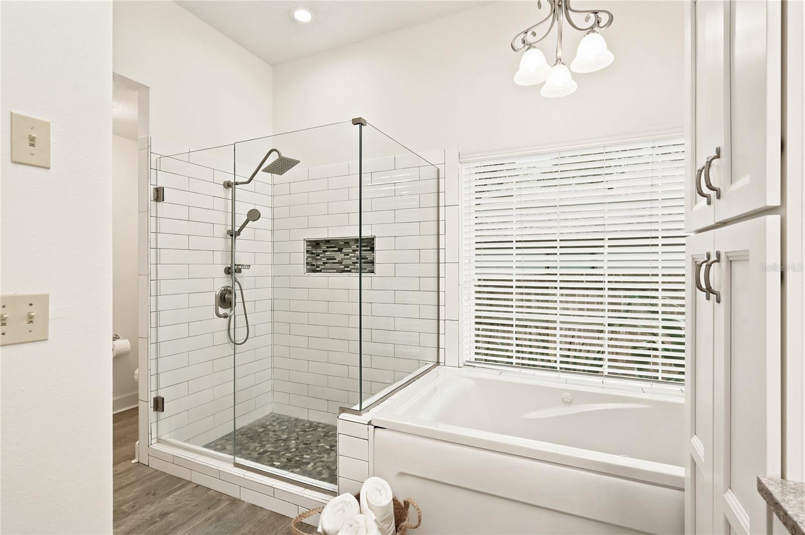 618 Crooked Pine Ct Property Photo 31