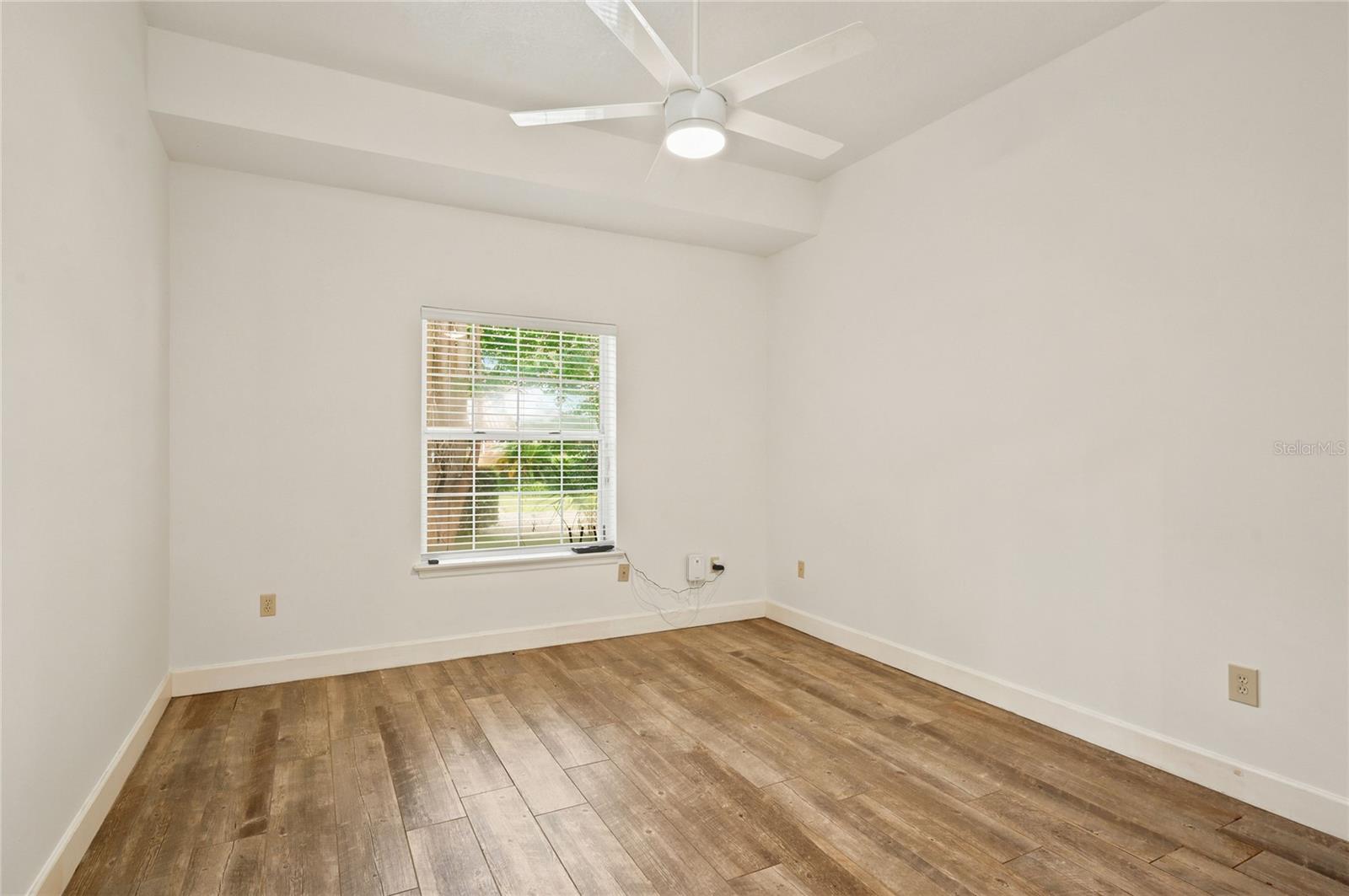 618 Crooked Pine Ct Property Photo 32