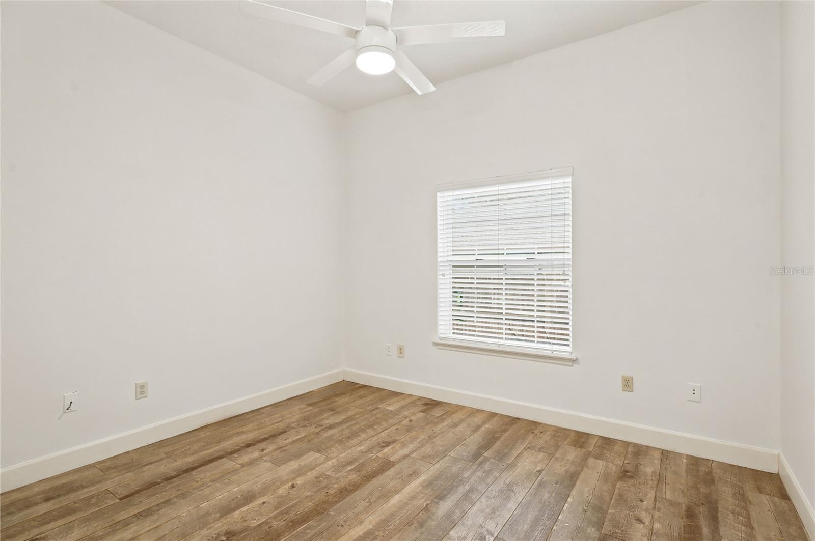 618 Crooked Pine Ct Property Photo 34