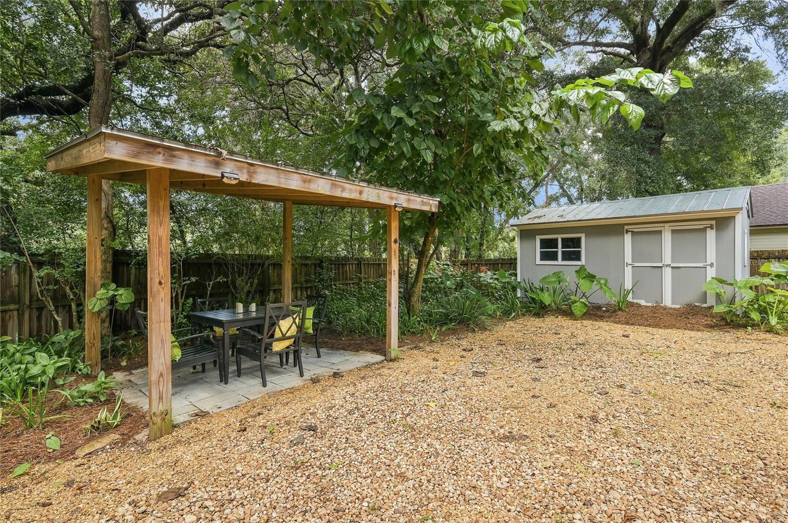 618 Crooked Pine Ct Property Photo 45