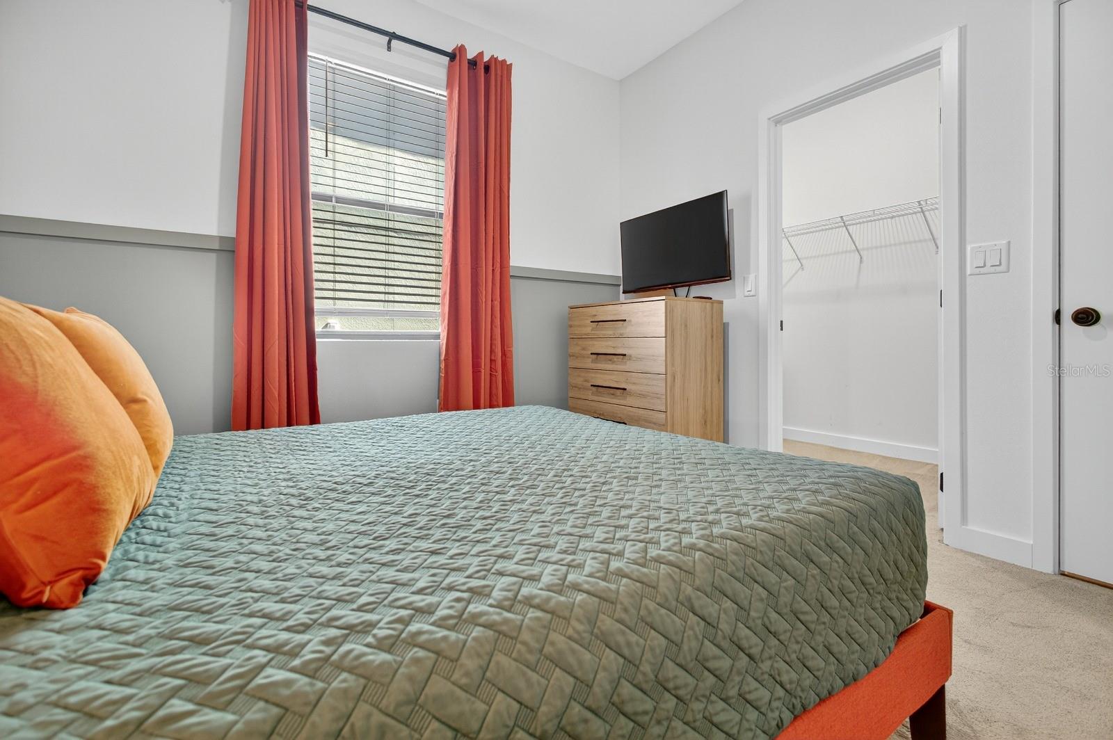 O6440876 Property Photo 28