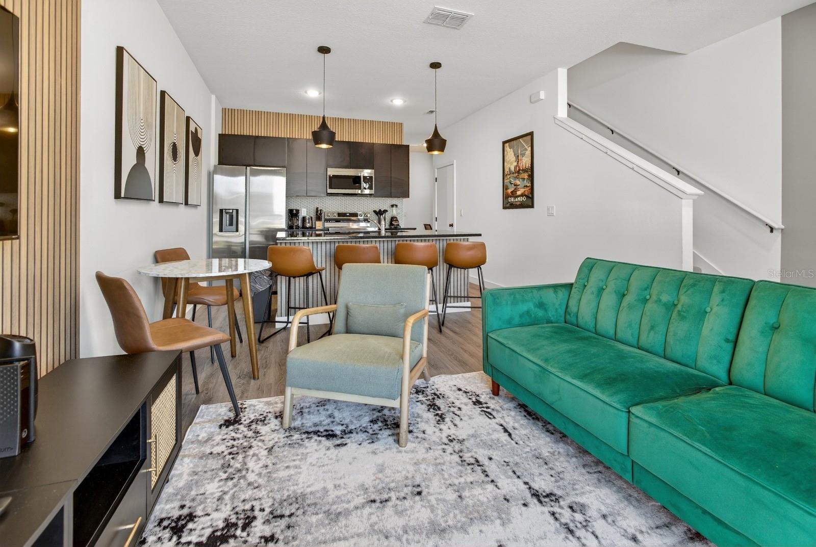 O6440876 Property Photo 40