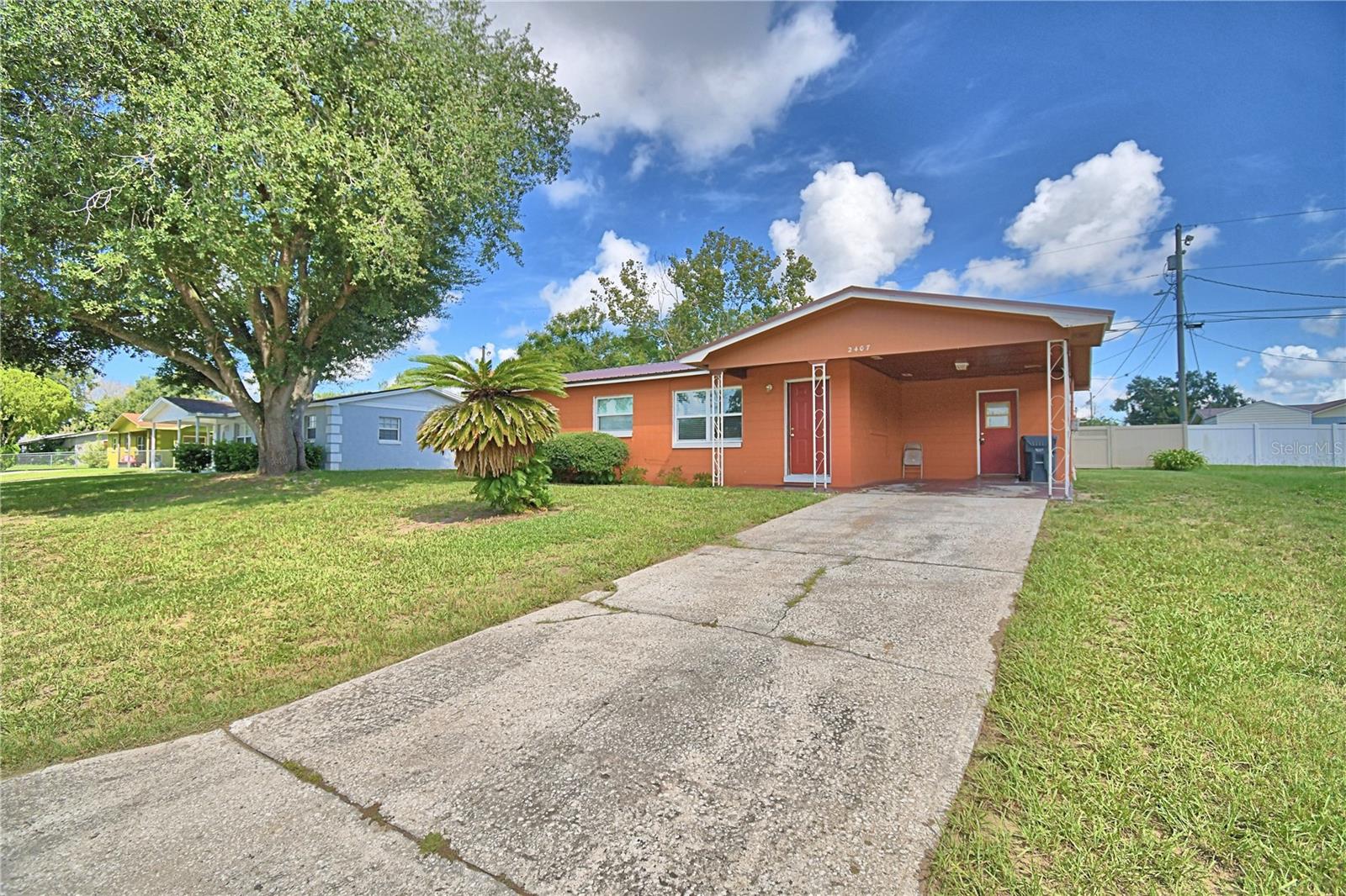 2407 Lilly St Property Photo 2