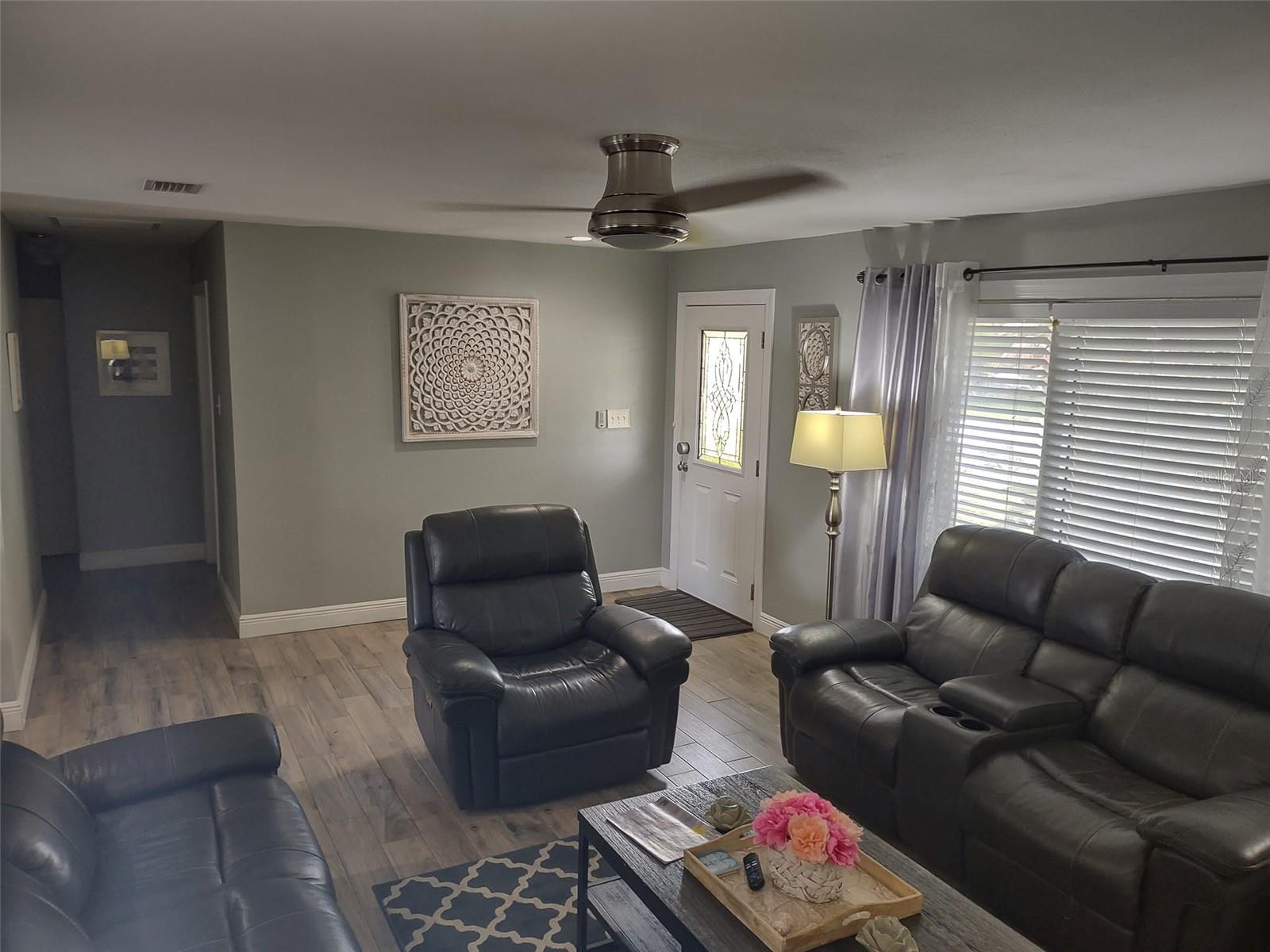 227 Woodland Ave Property Photo 14