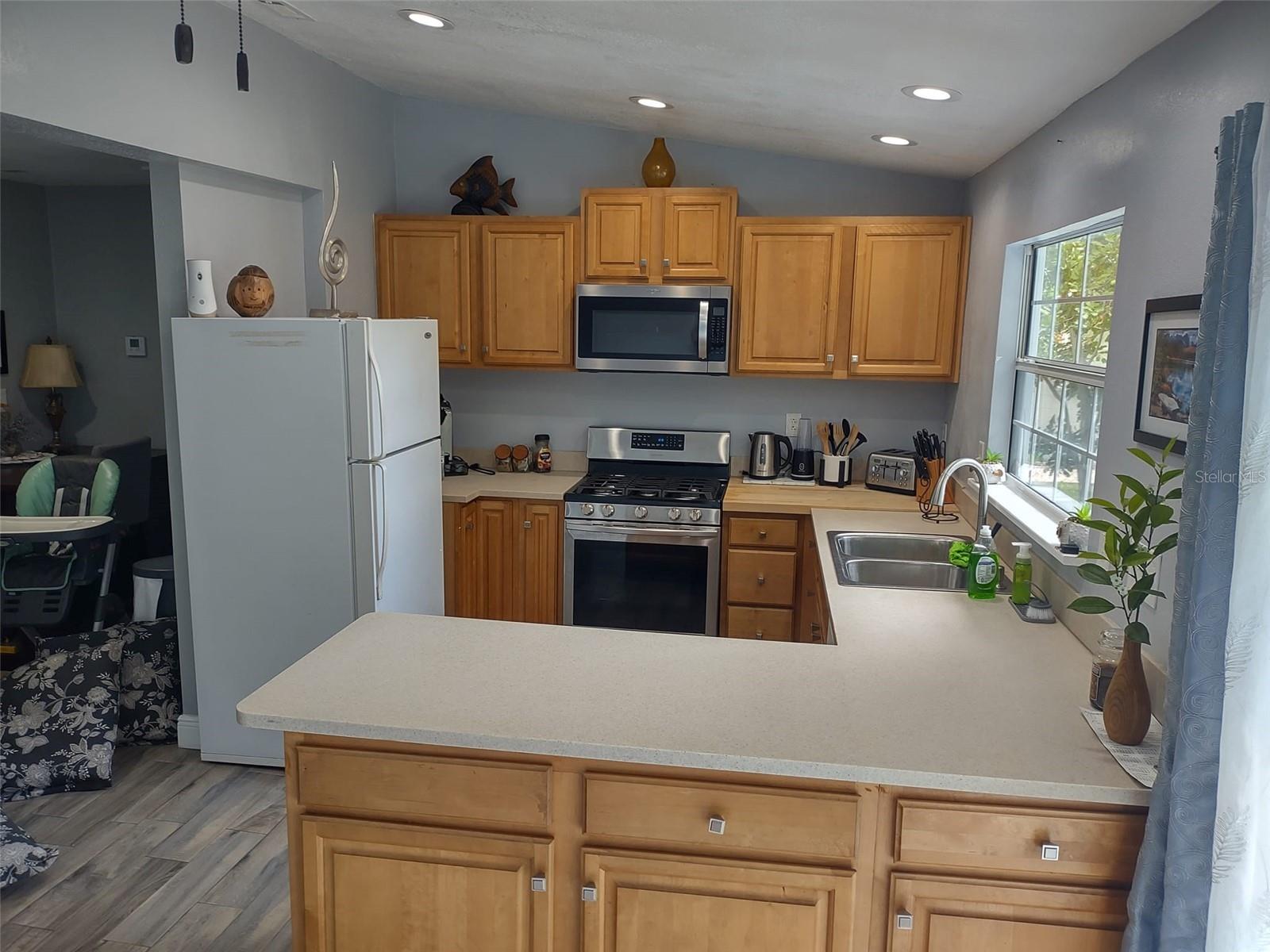227 Woodland Ave Property Photo 17