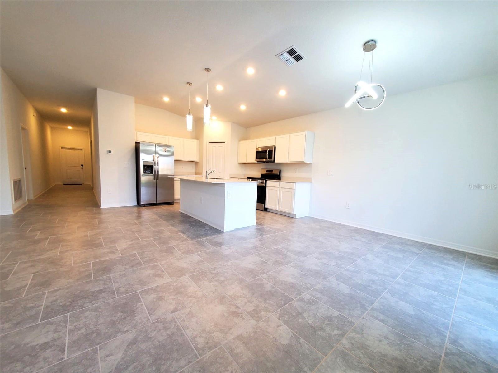 1124 Tyler Loop Property Photo 2