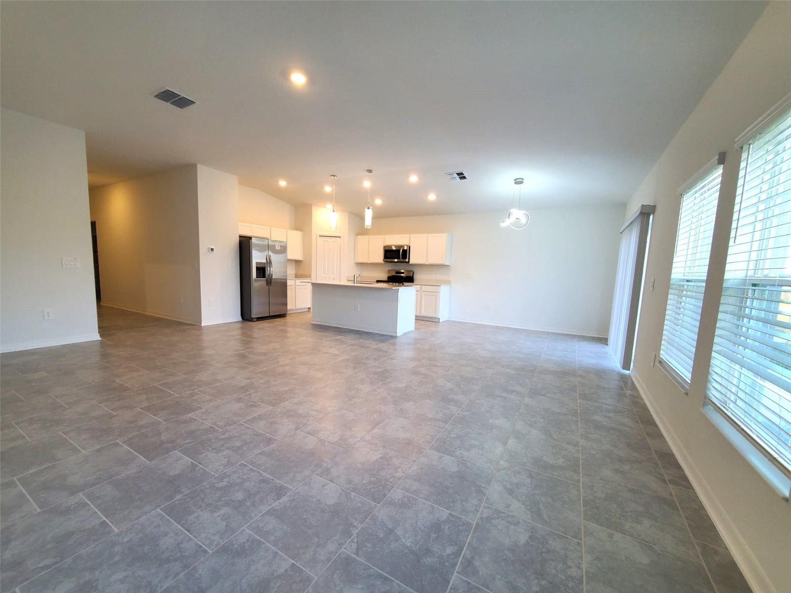 1124 Tyler Loop Property Photo 4