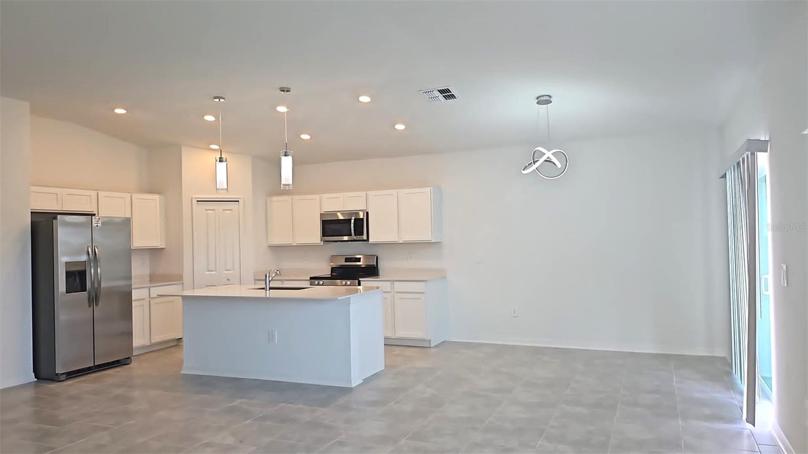 1124 Tyler Loop Property Photo 5