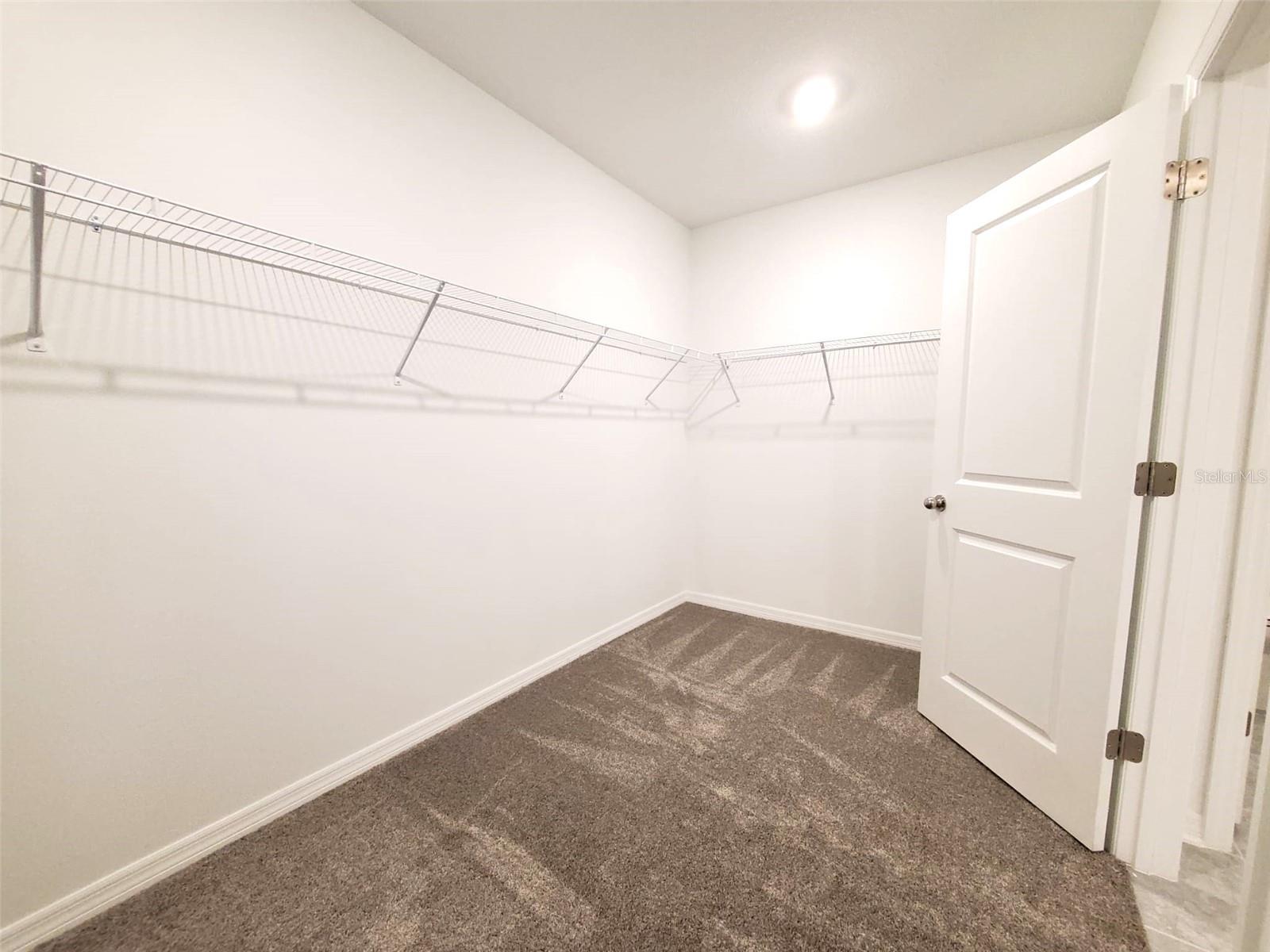 1124 Tyler Loop Property Photo 9