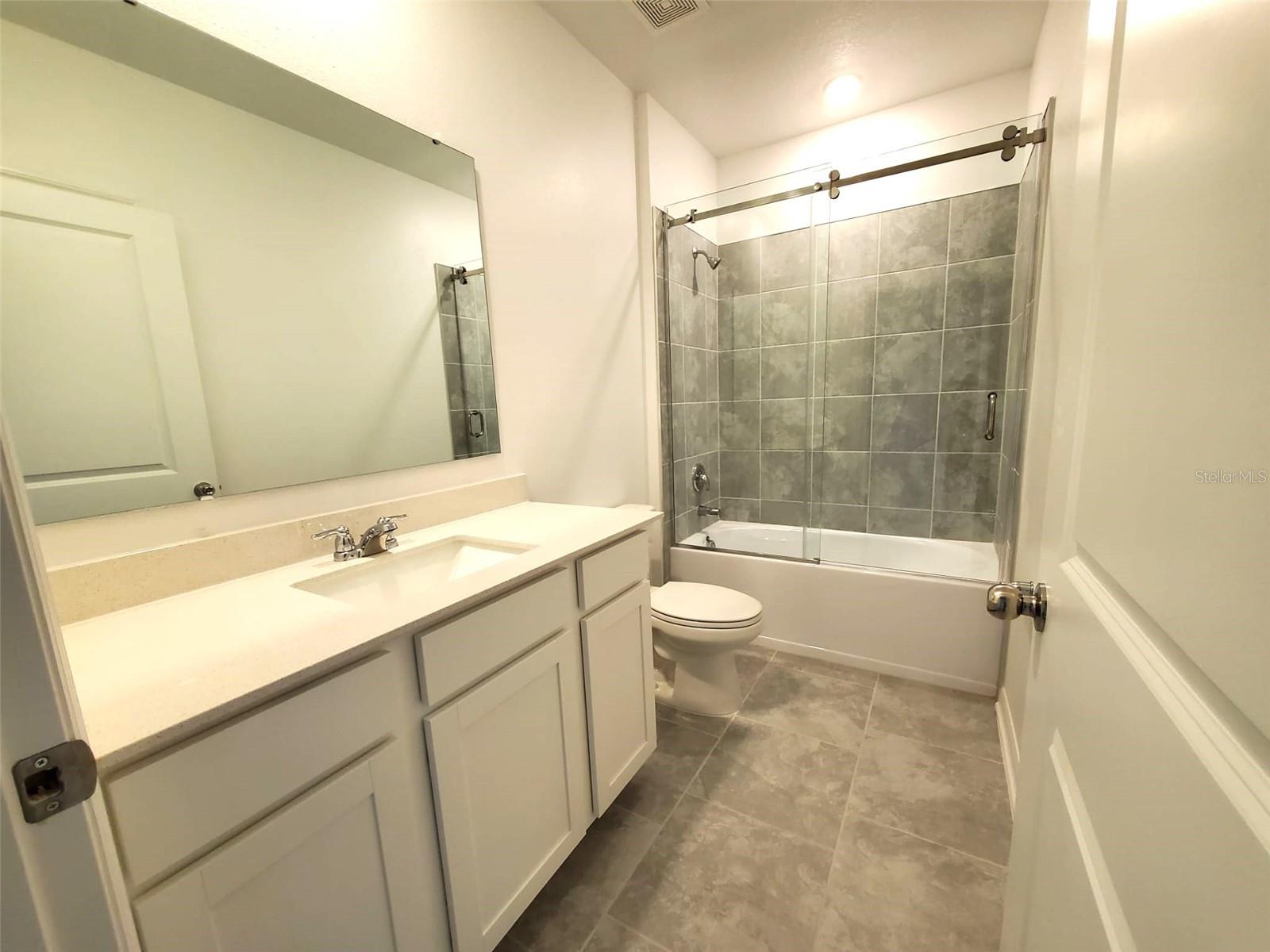 1124 Tyler Loop Property Photo 13
