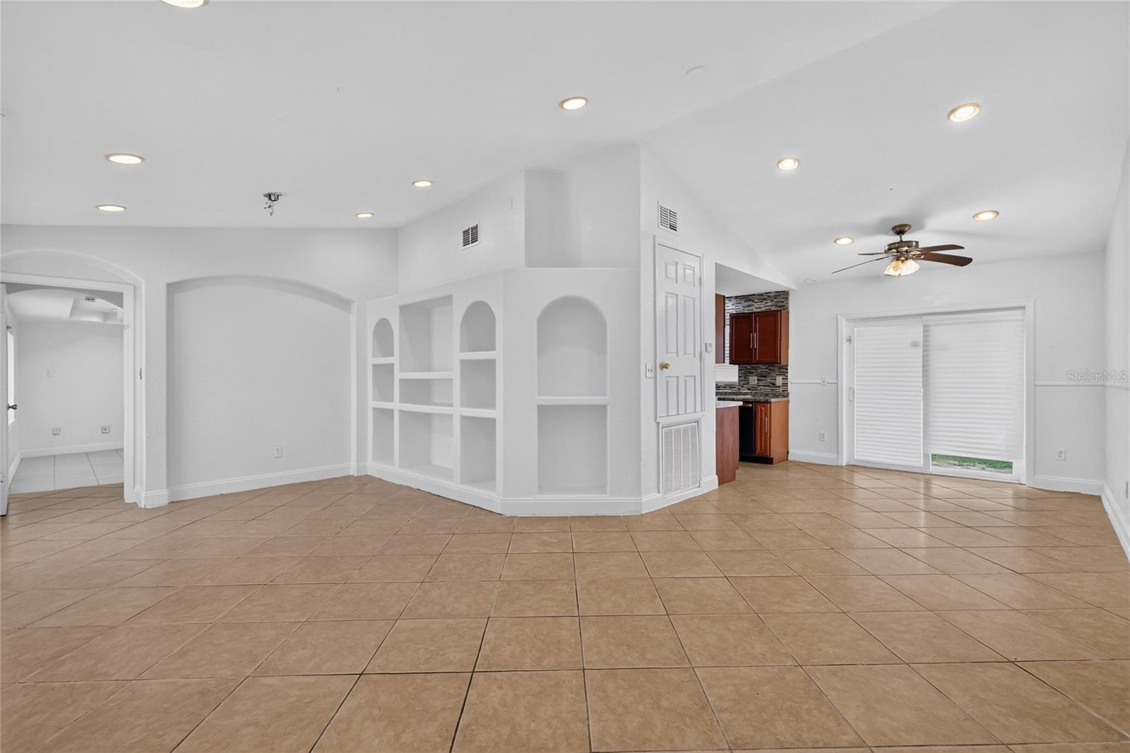 3106 Knightsbridge Rd Property Photo 7