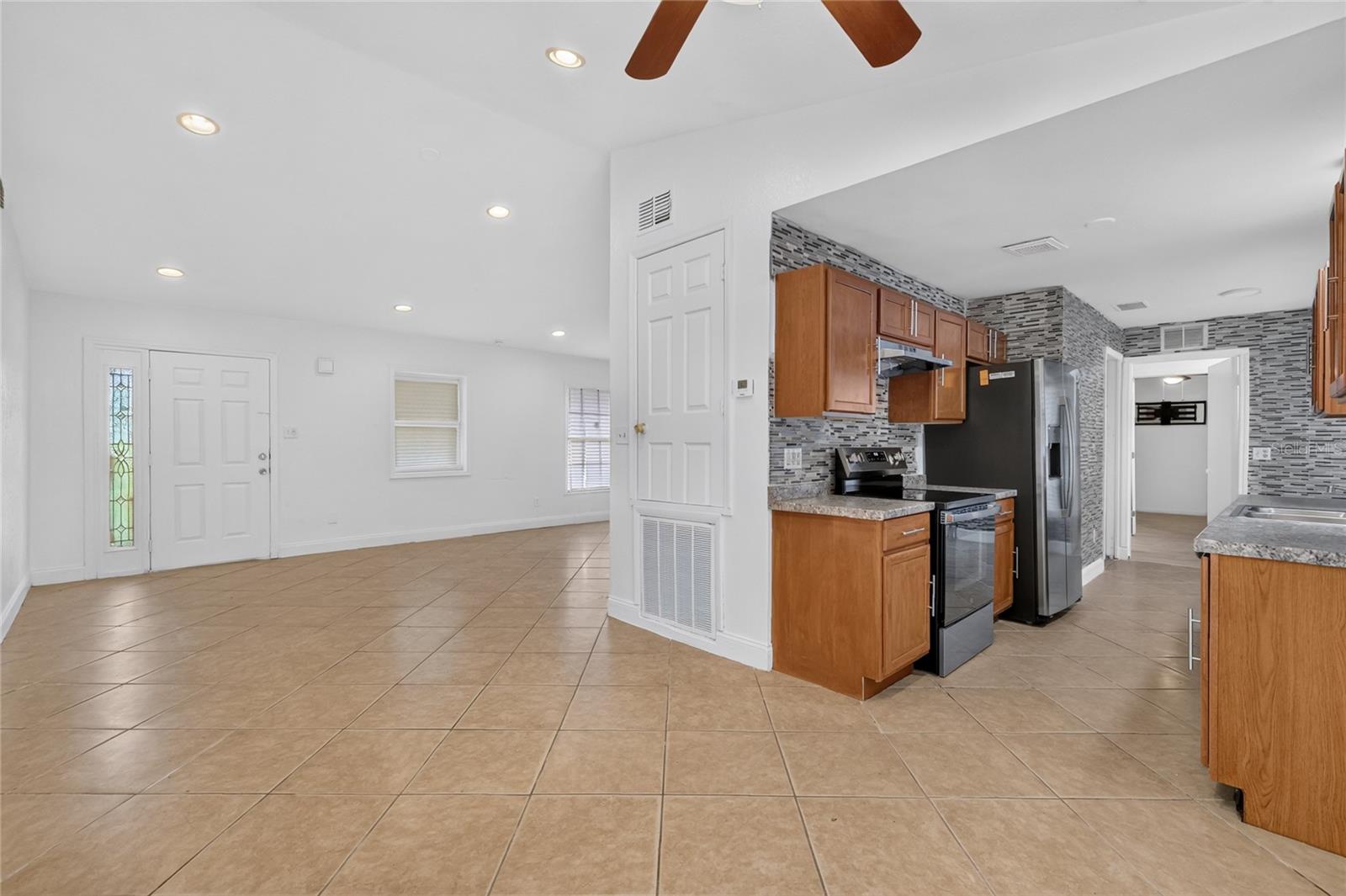 3106 Knightsbridge Rd Property Photo 11