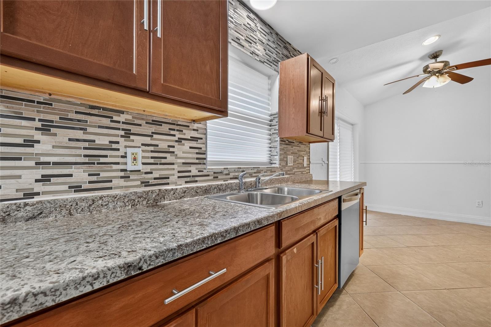 3106 Knightsbridge Rd Property Photo 14