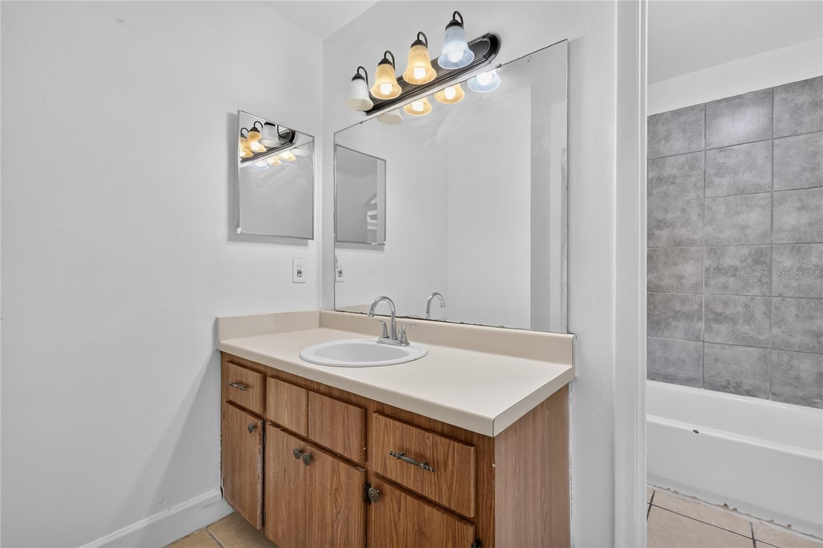 3106 Knightsbridge Rd Property Photo 20