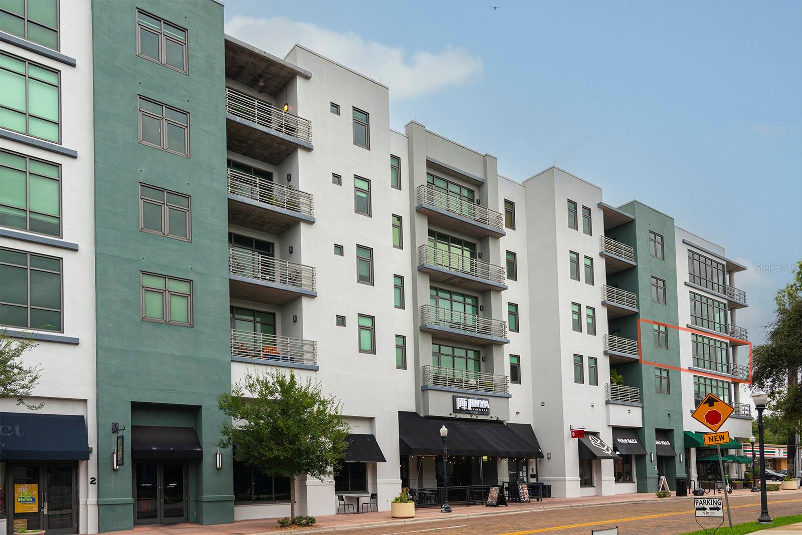 10 N SUMMERLIN AVE #28 Property Photo 1