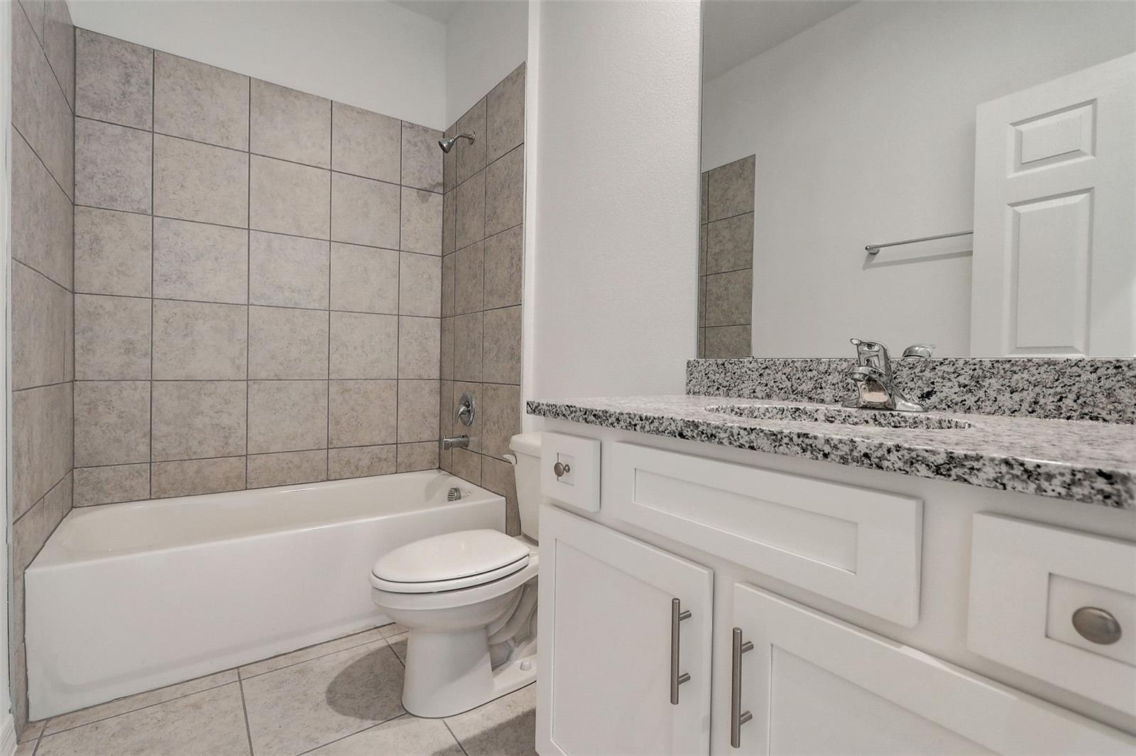1421 Chambord Dr Property Photo 8