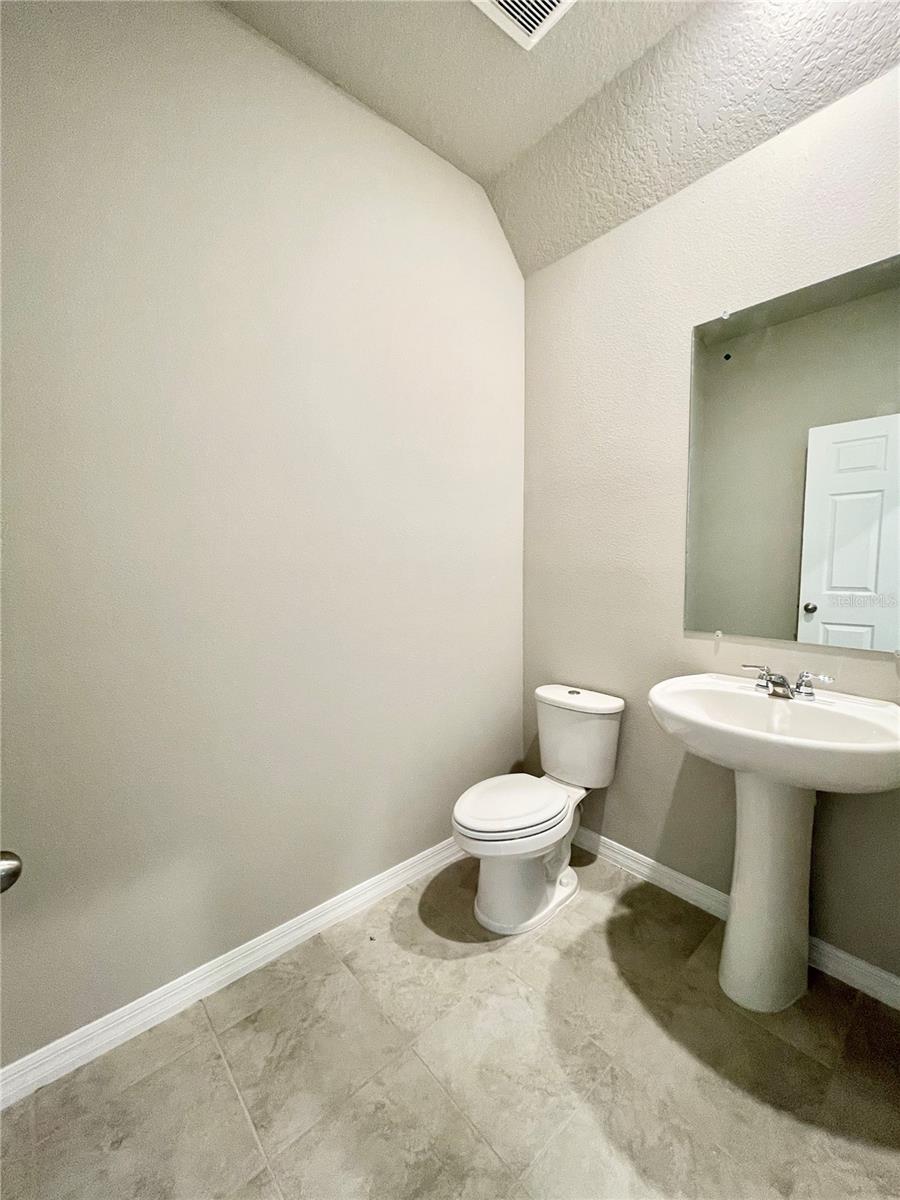 332 S Zuni Rd Property Photo 11