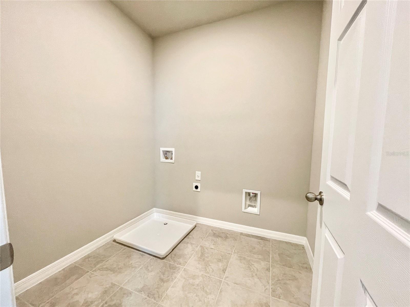 332 S Zuni Rd Property Photo 19