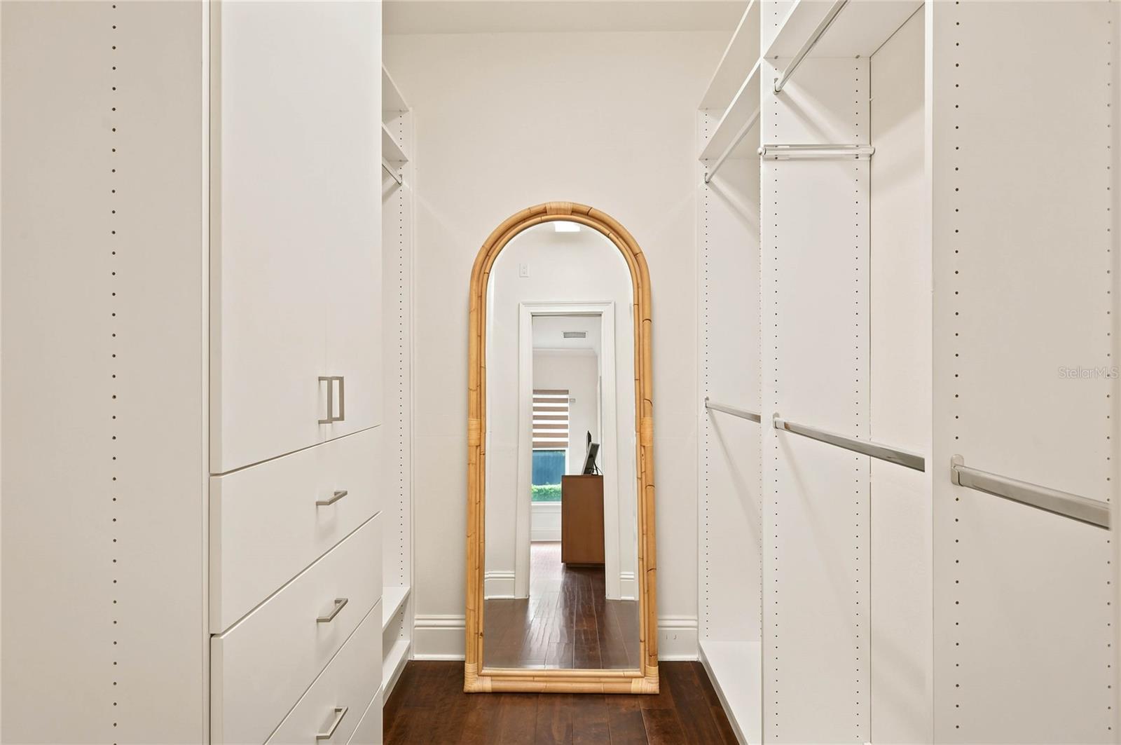 1707 Asher Ln Property Photo 27