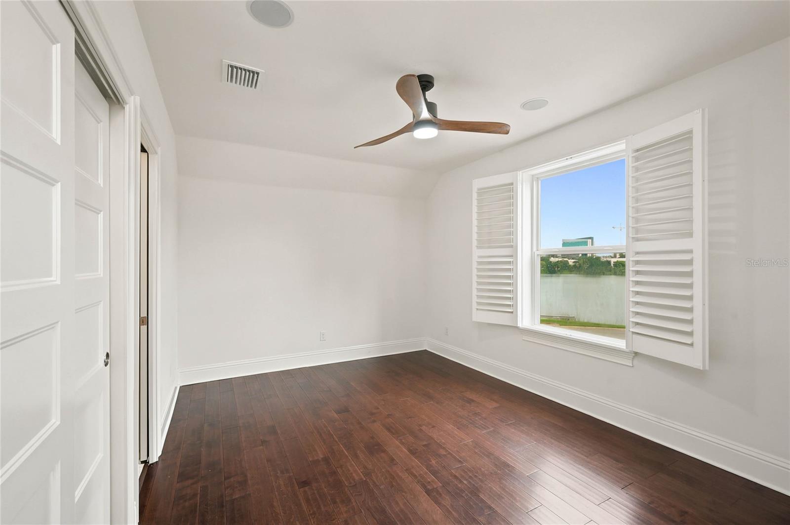 1707 Asher Ln Property Photo 32