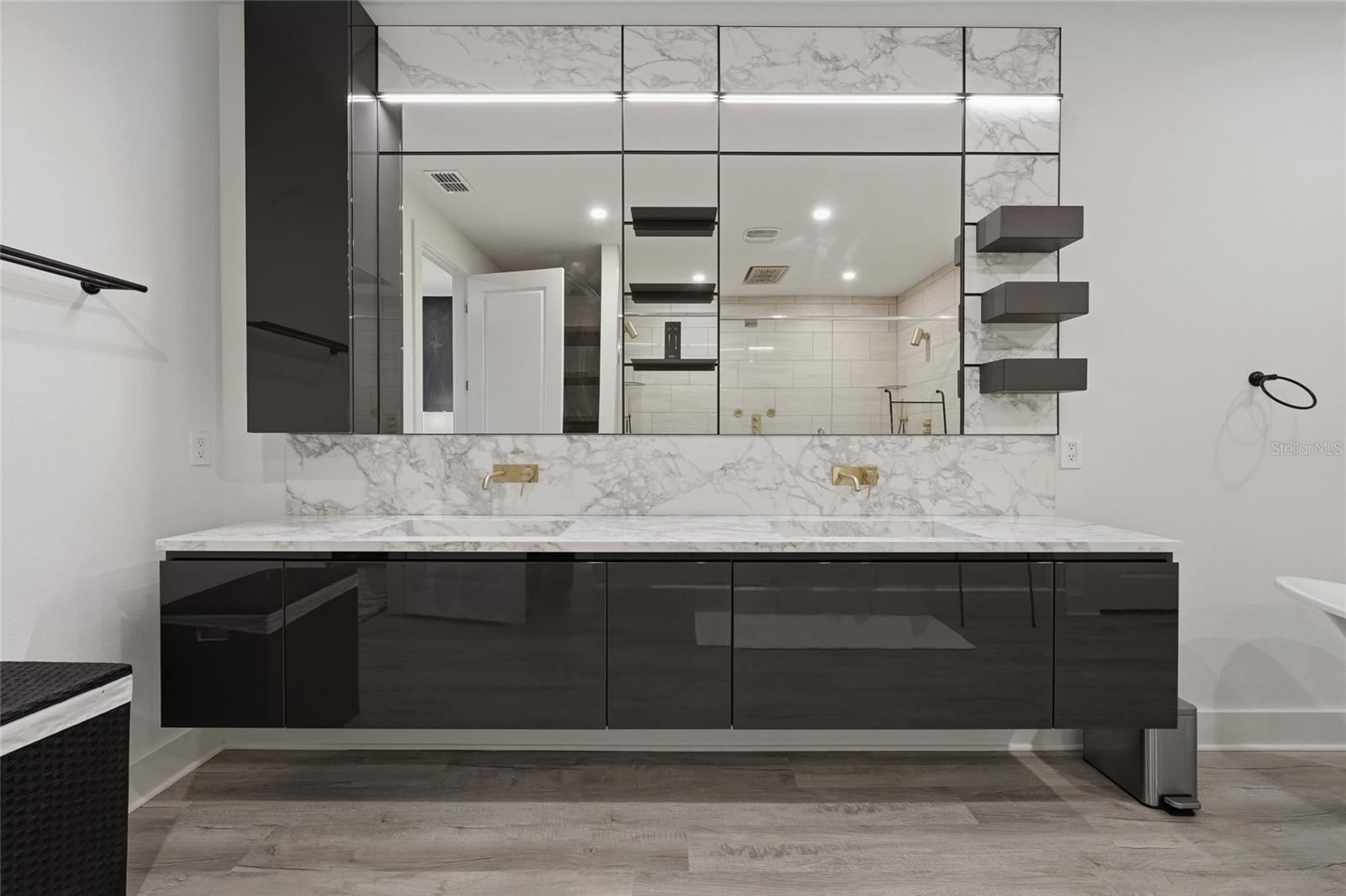 300 Muirfield Loop Property Photo 11