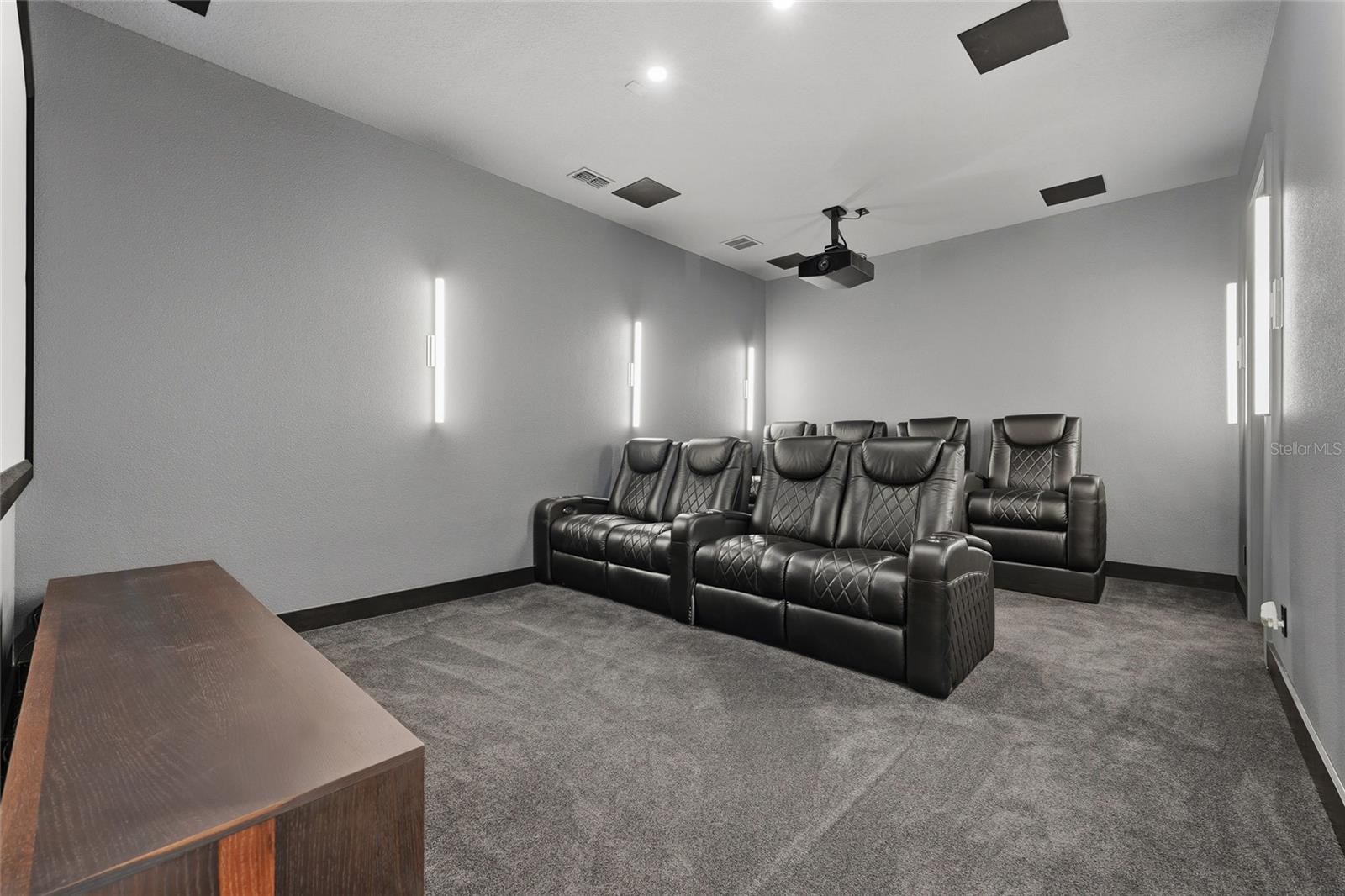 300 Muirfield Loop Property Photo 18