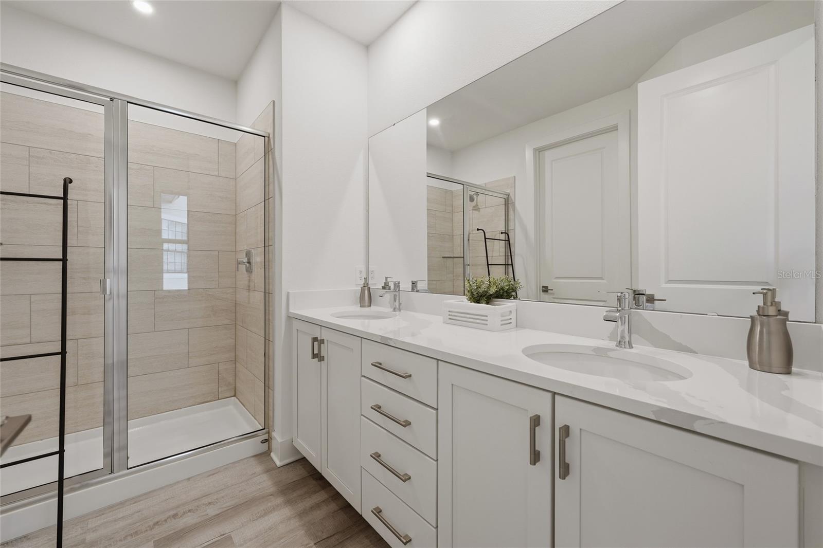 300 Muirfield Loop Property Photo 27