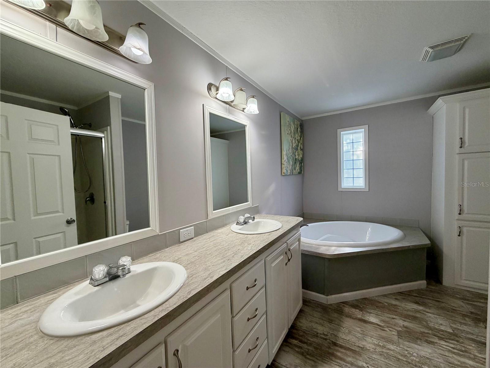 755 Ridgewood Rd Property Photo 17