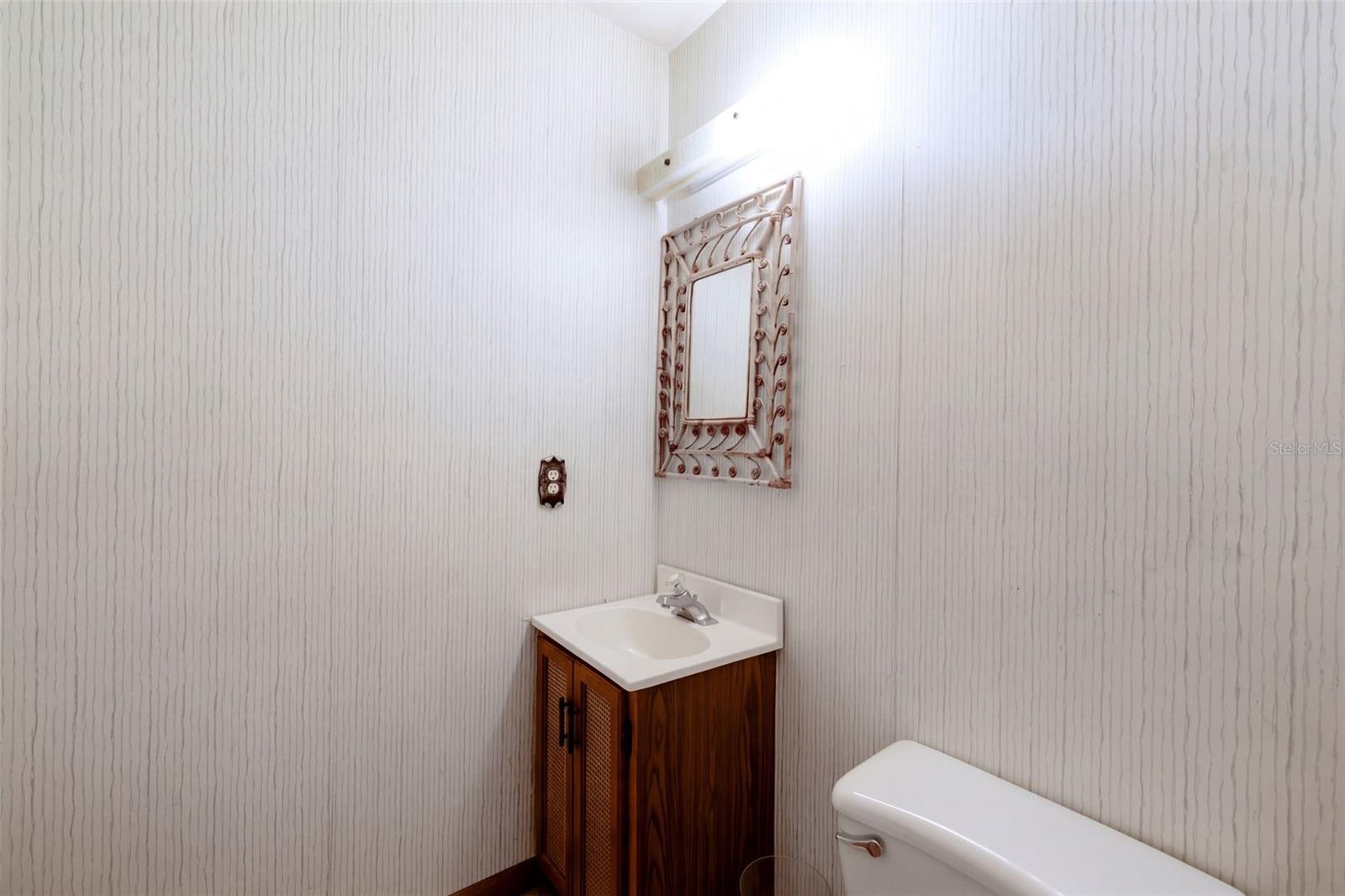650 W Lorraine Dr Property Photo 28