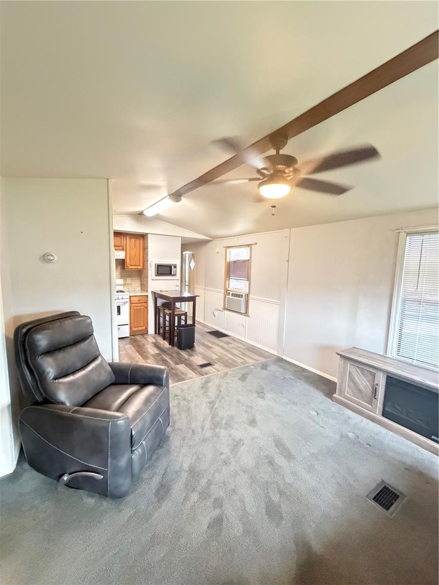 41 Eagle Pt N Property Photo 8