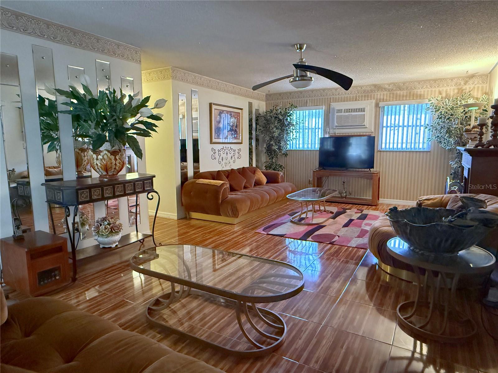 3032 Pinder Ct Property Photo 3