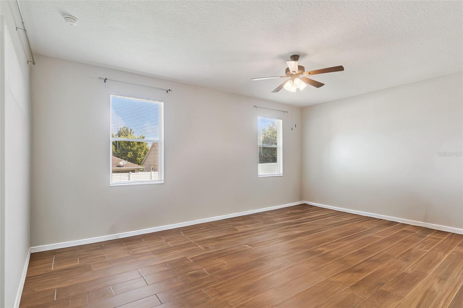 2600 Hollow Ln Property Photo 15
