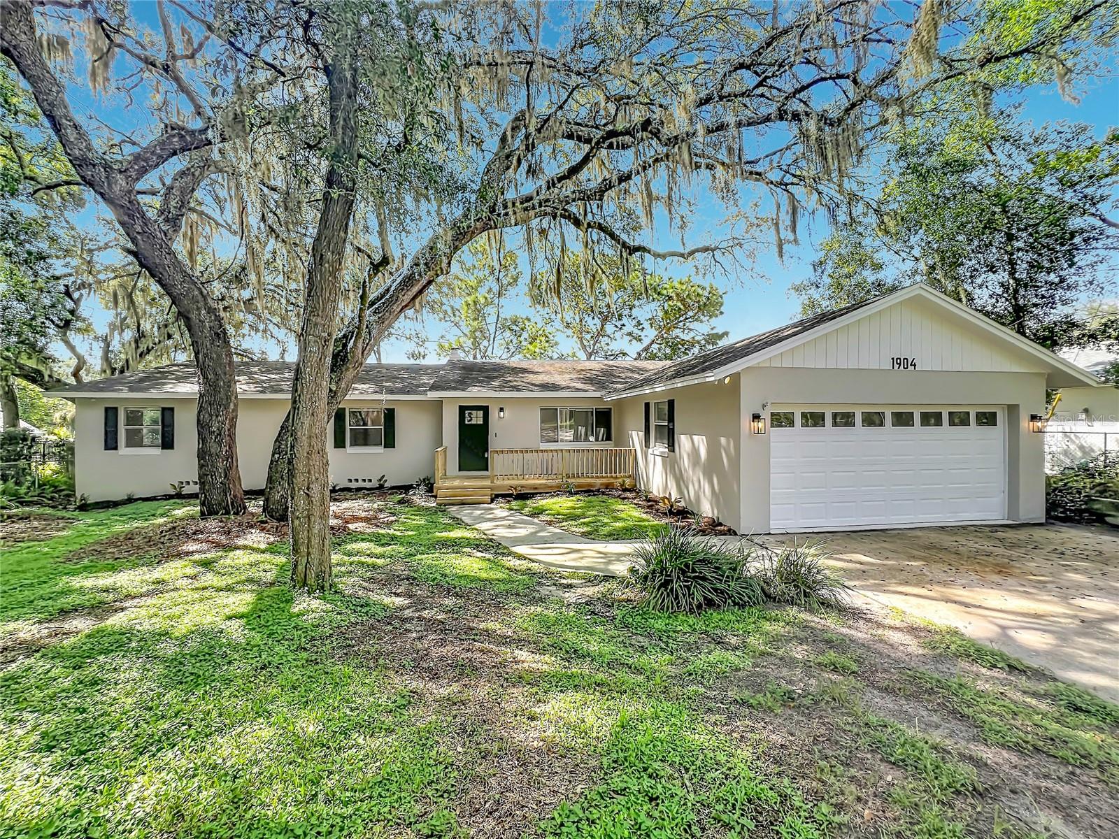 1904 Lake Alma Dr Property Photo 4