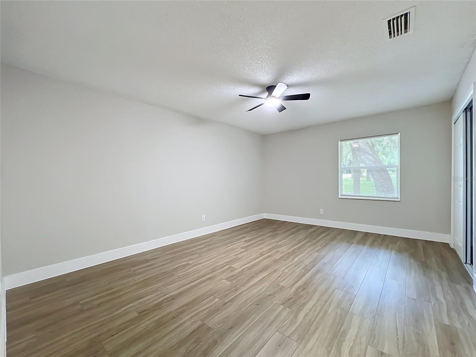 1904 Lake Alma Dr Property Photo 22