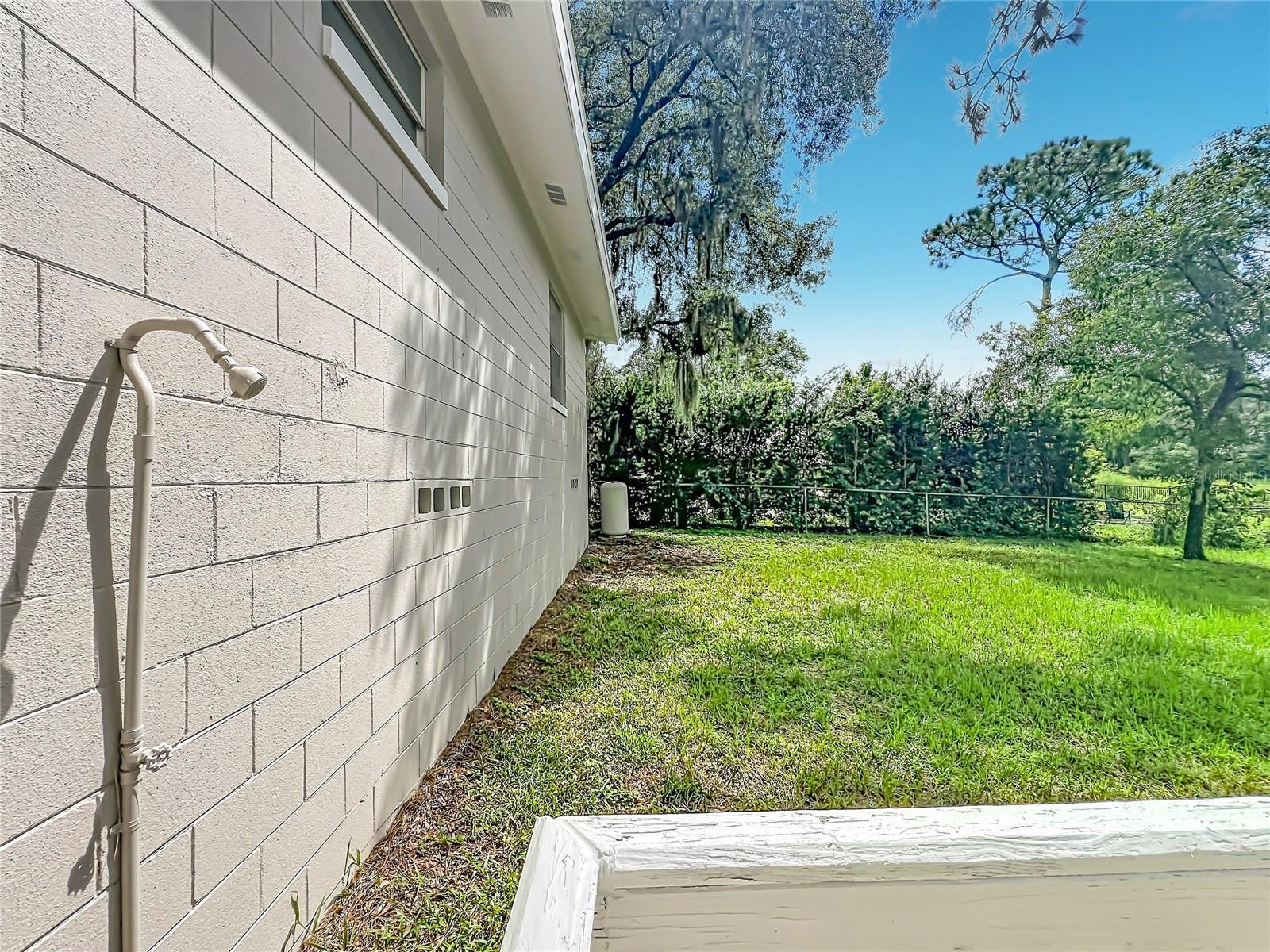 1904 Lake Alma Dr Property Photo 36