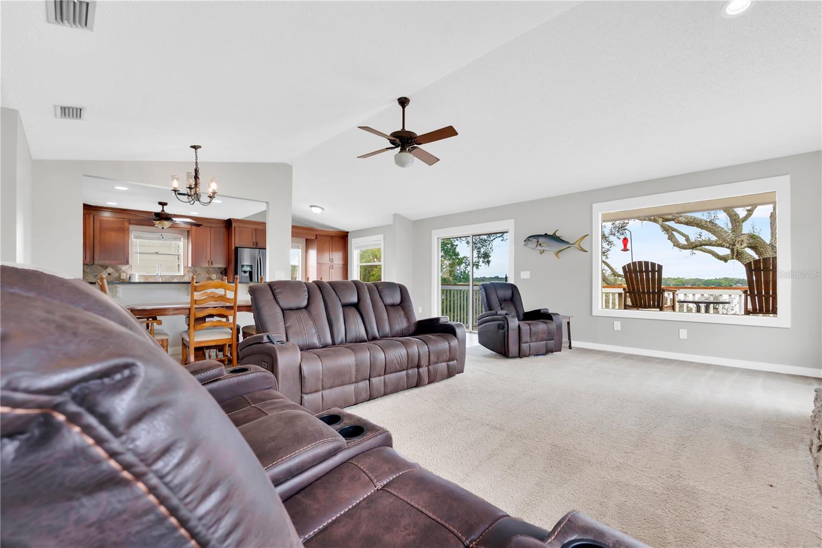 2202 Topping Pl Property Photo 10