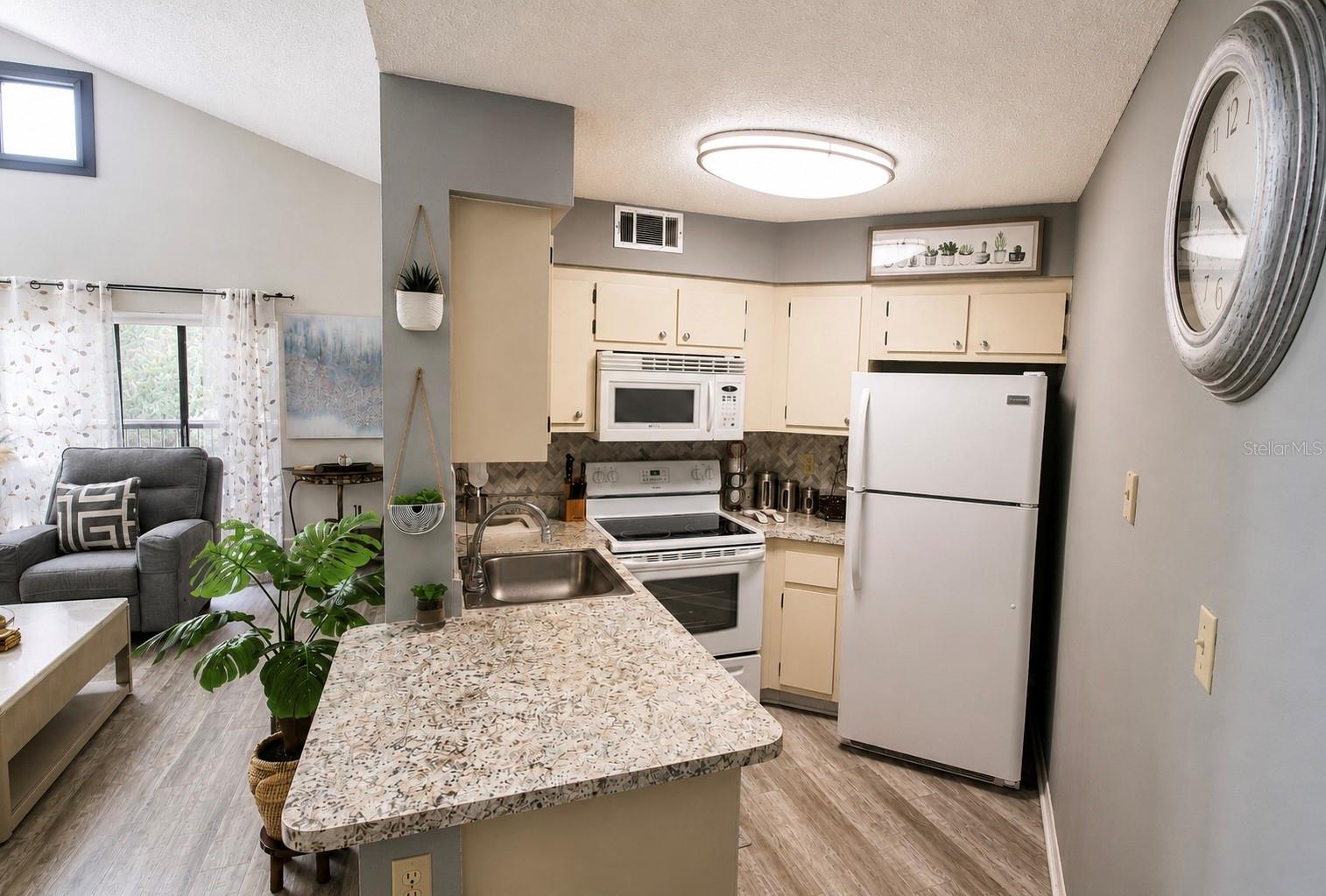 3712 Southpointe Dr #u6 Property Photo 6