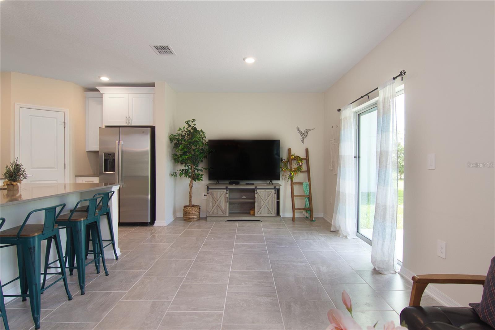 2949 Muller Oak Loop Property Photo 6