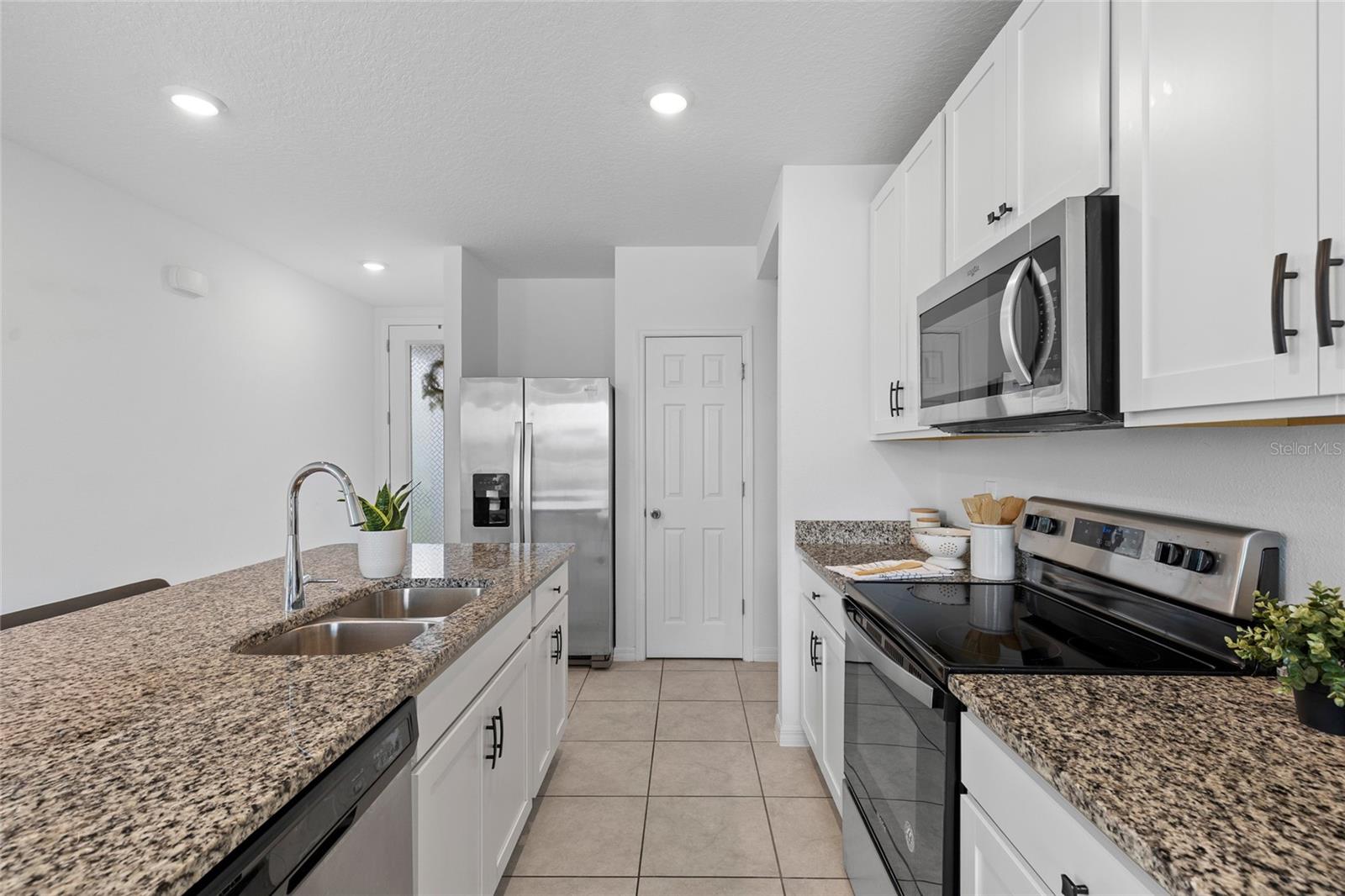 3737 Marbella Way Property Photo 8