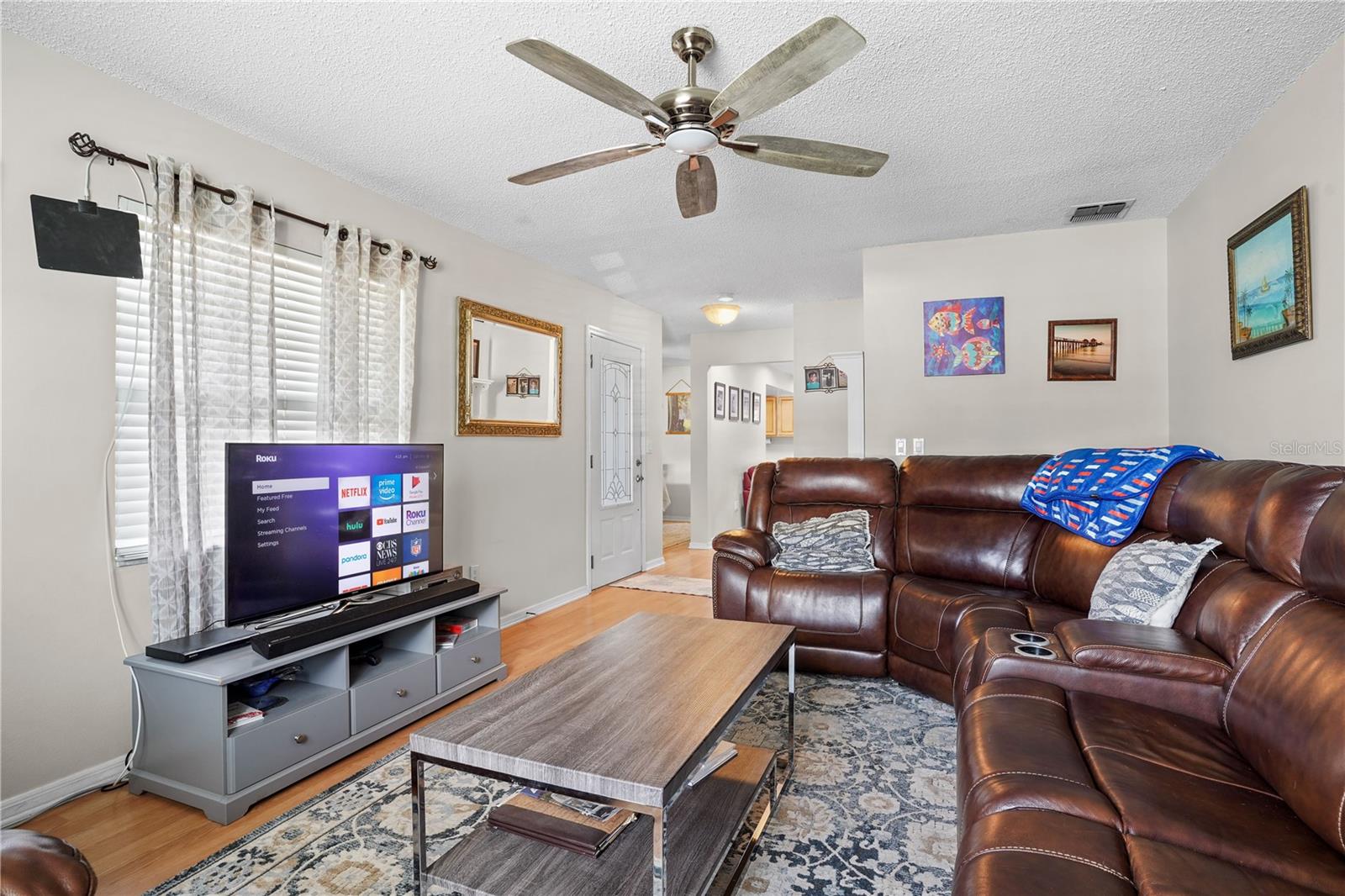 105 E Wyndham Ct Property Photo 12
