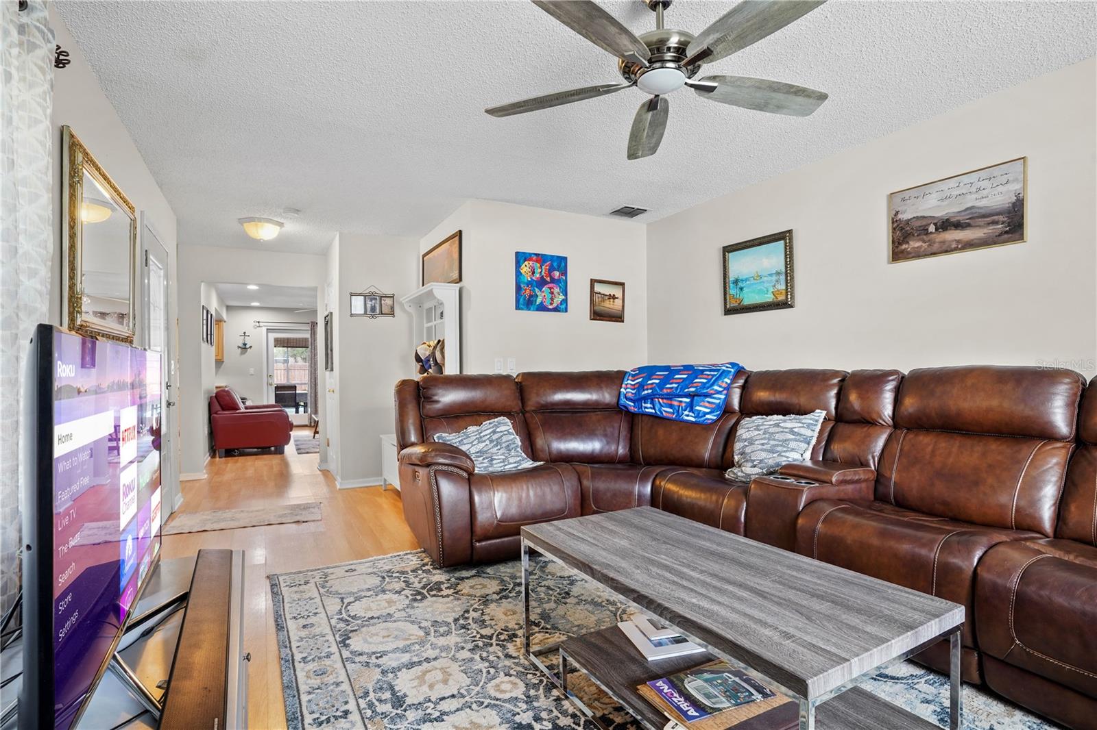 105 E Wyndham Ct Property Photo 13