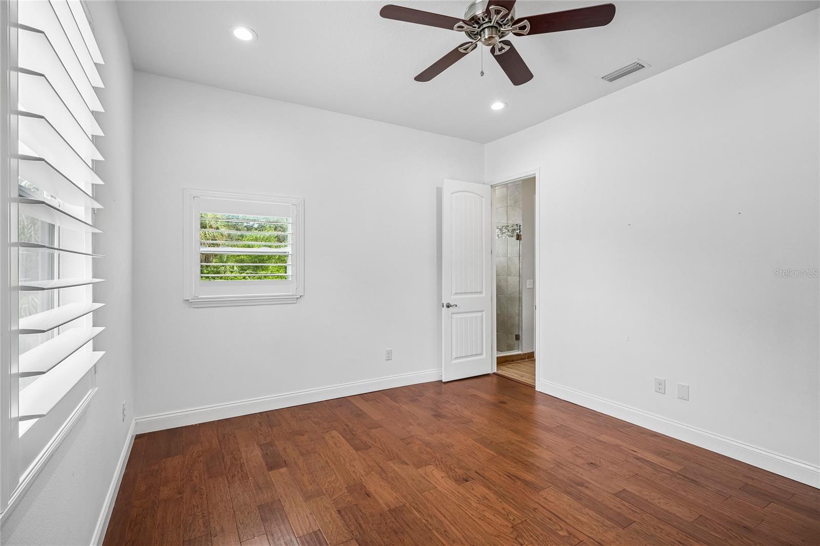 3206 W Price Ave Property Photo 5
