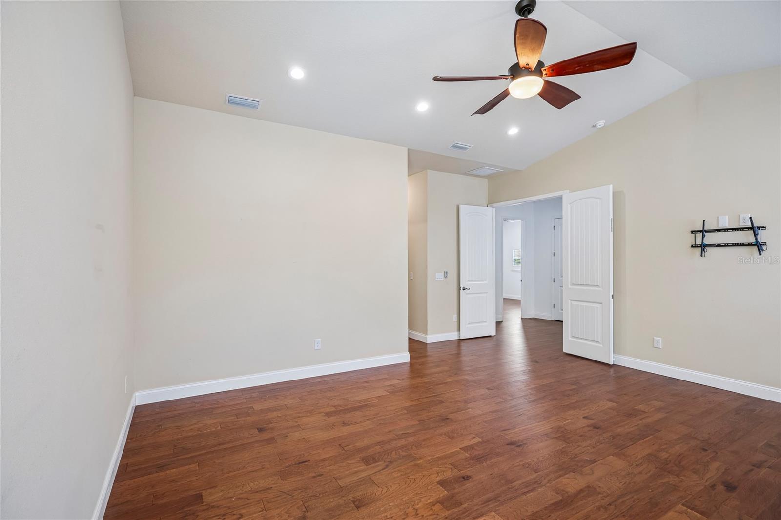 3206 W Price Ave Property Photo 45