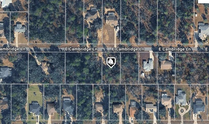 2102 E Cambridge Ln Property Photo 1
