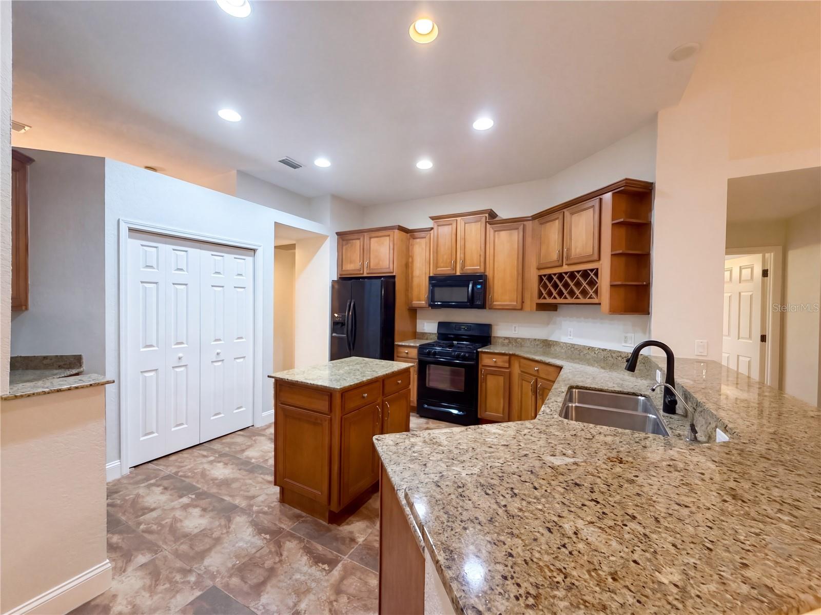 14275 Creek Run Dr Property Photo 6