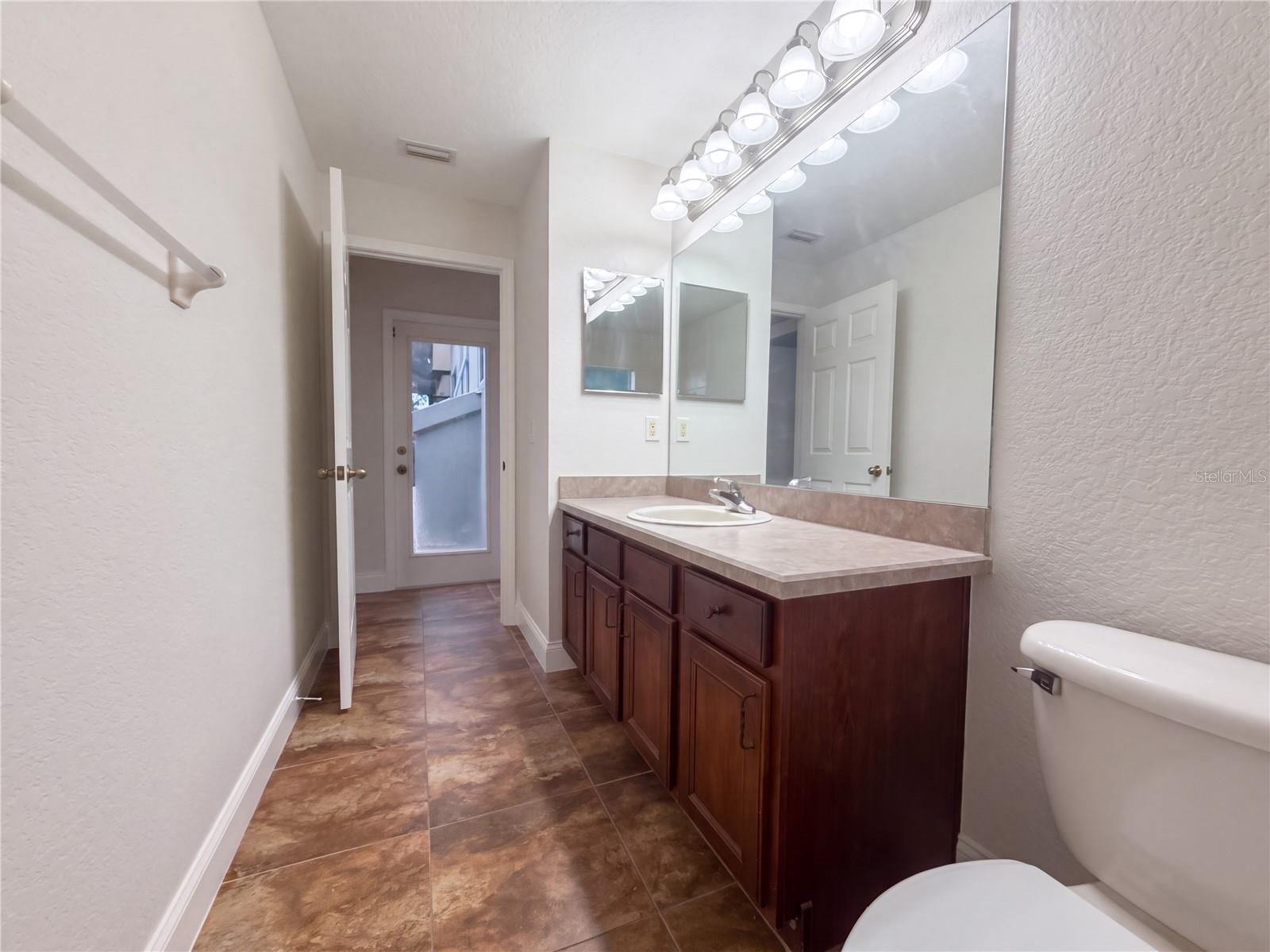 14275 Creek Run Dr Property Photo 26