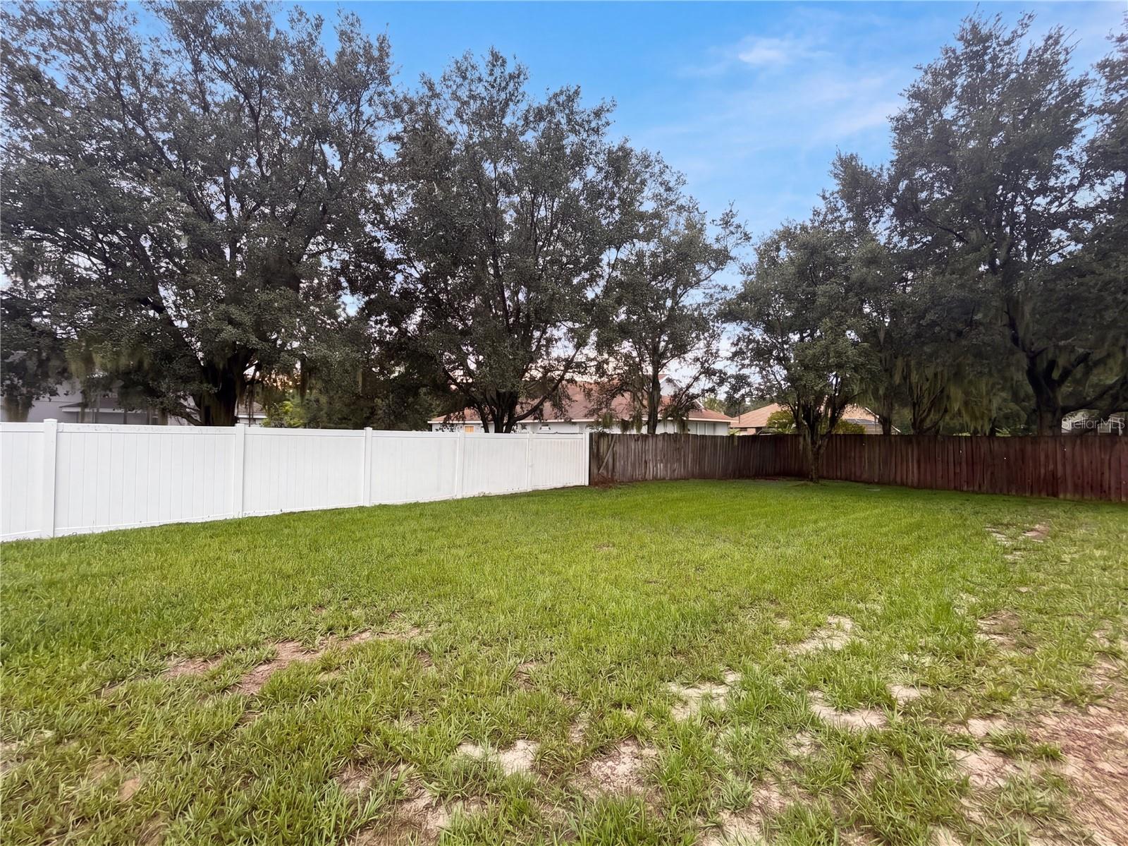 14275 Creek Run Dr Property Photo 43