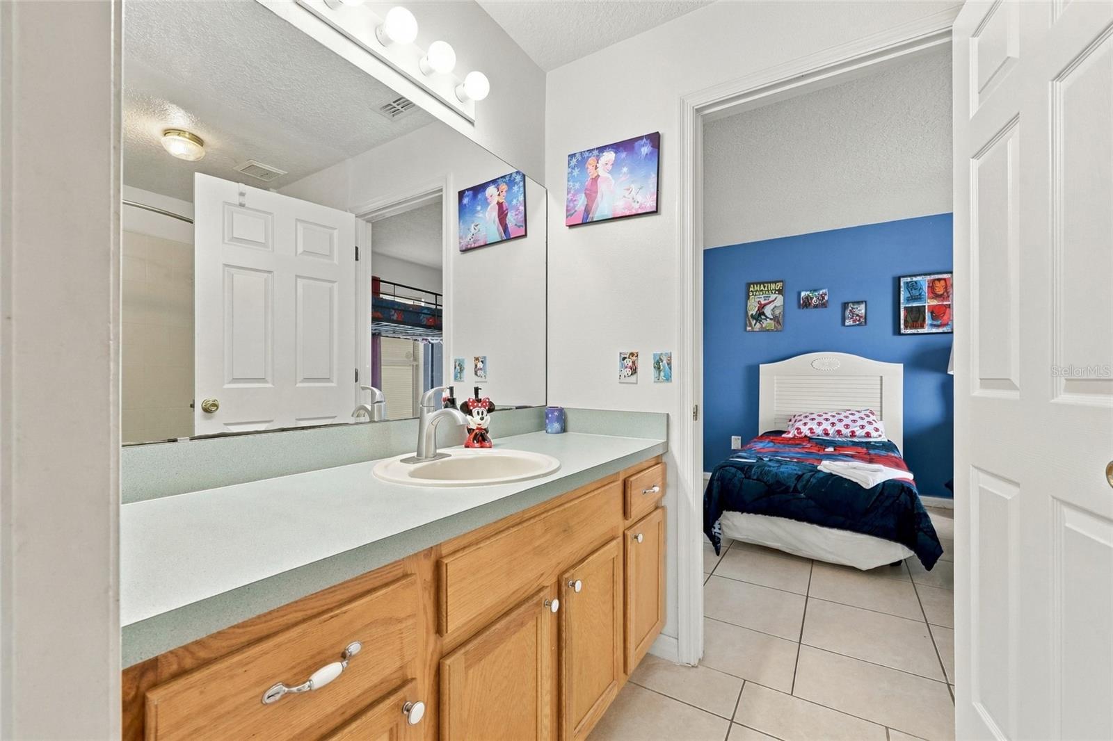 4447 Great Harbor Ln Property Photo 32