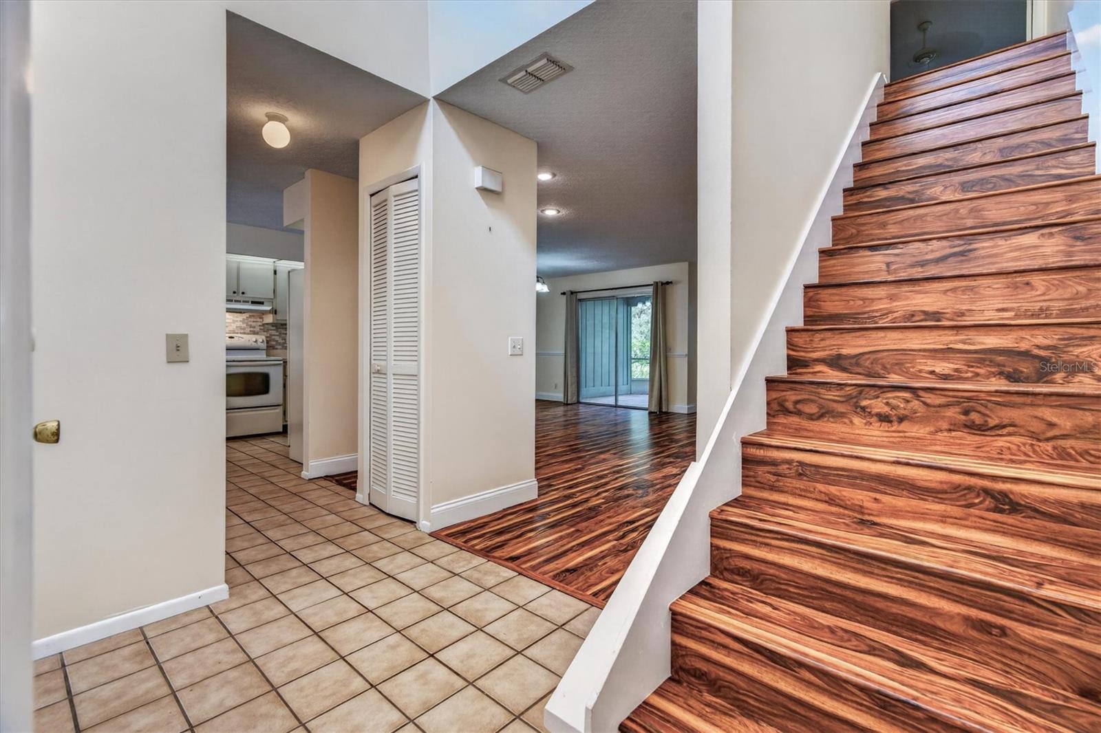 611 Chestnut Oak Cir #113 Property Photo 15